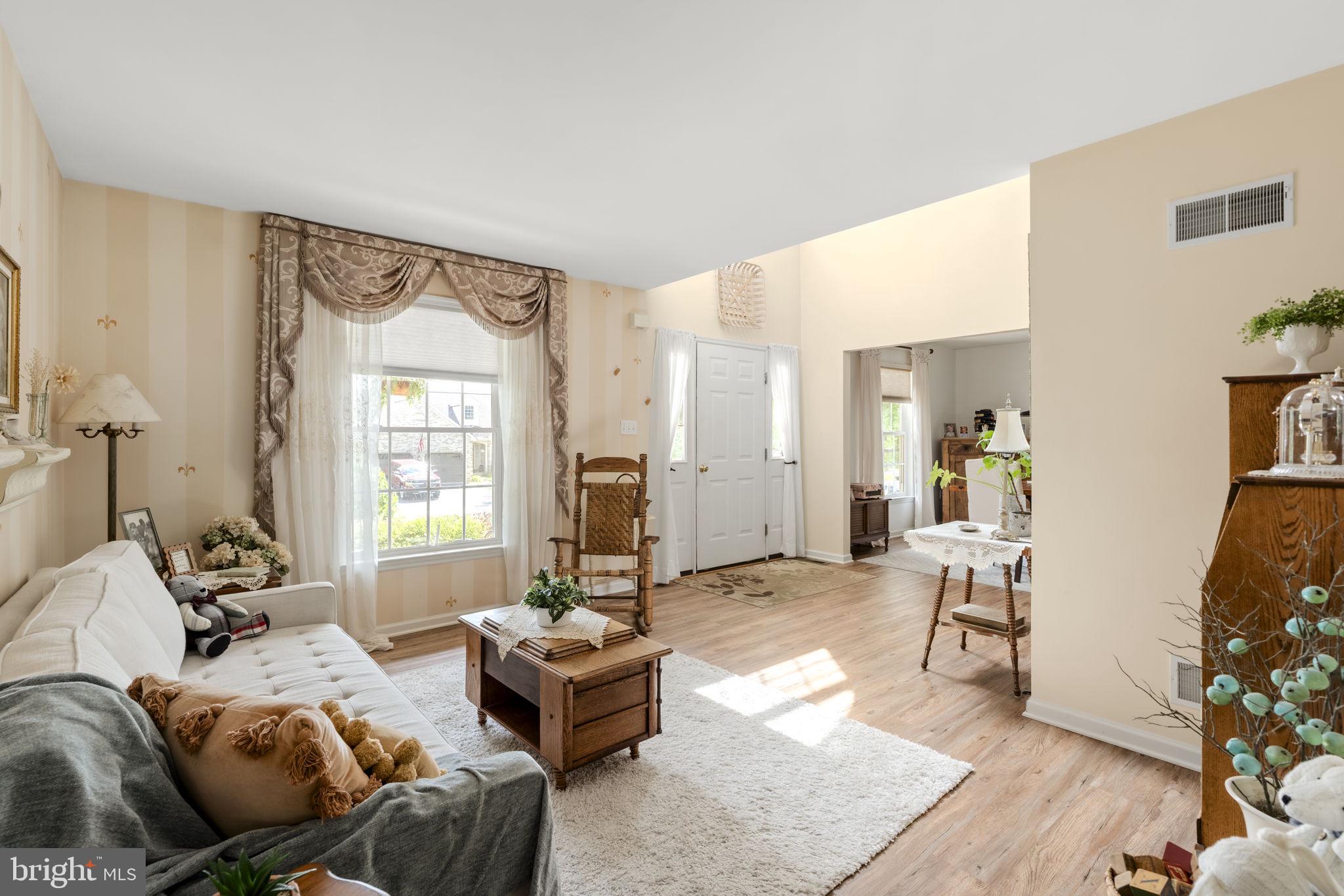 DENVER HEIGHTS - Residential