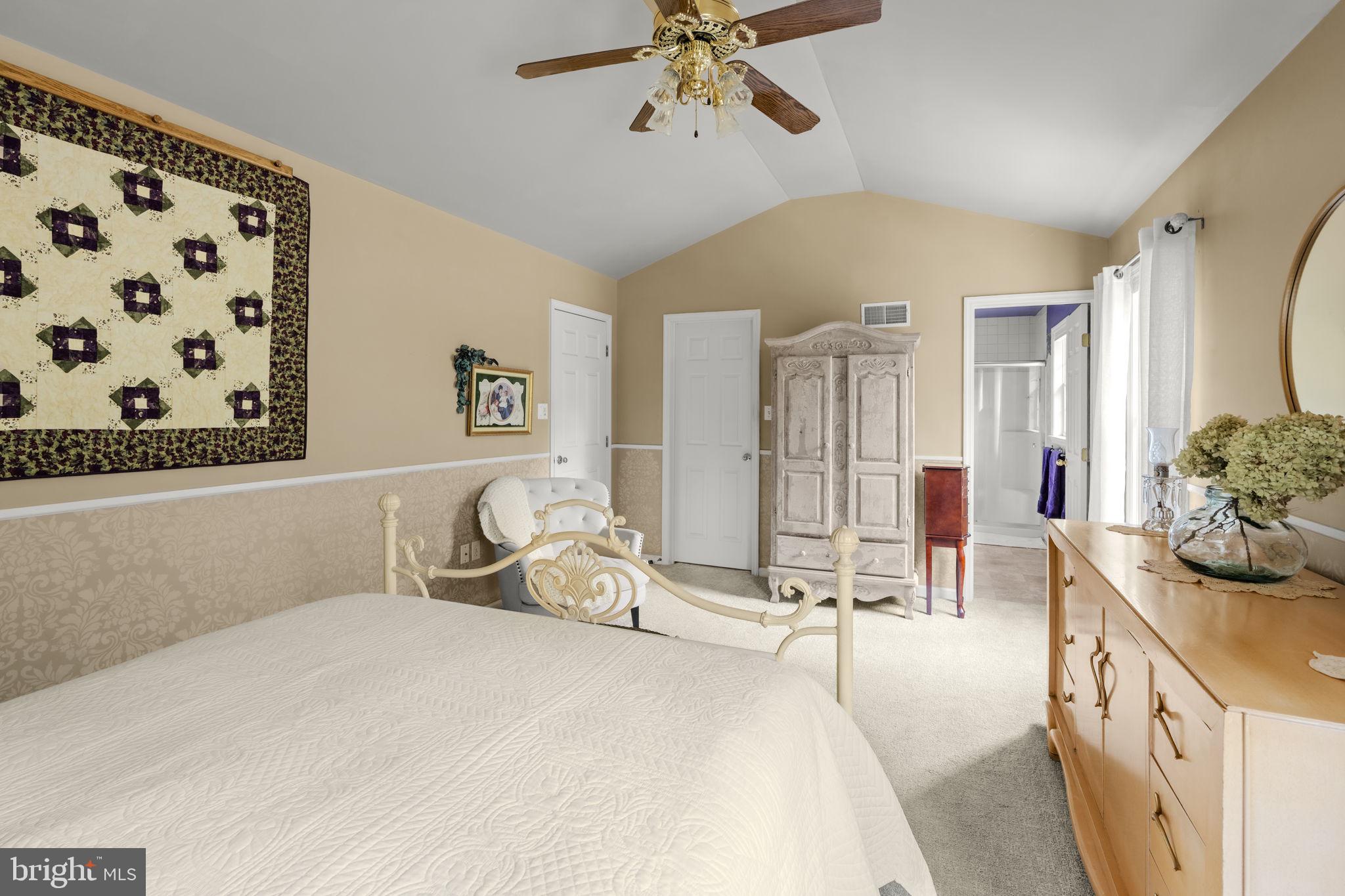 DENVER HEIGHTS - Residential