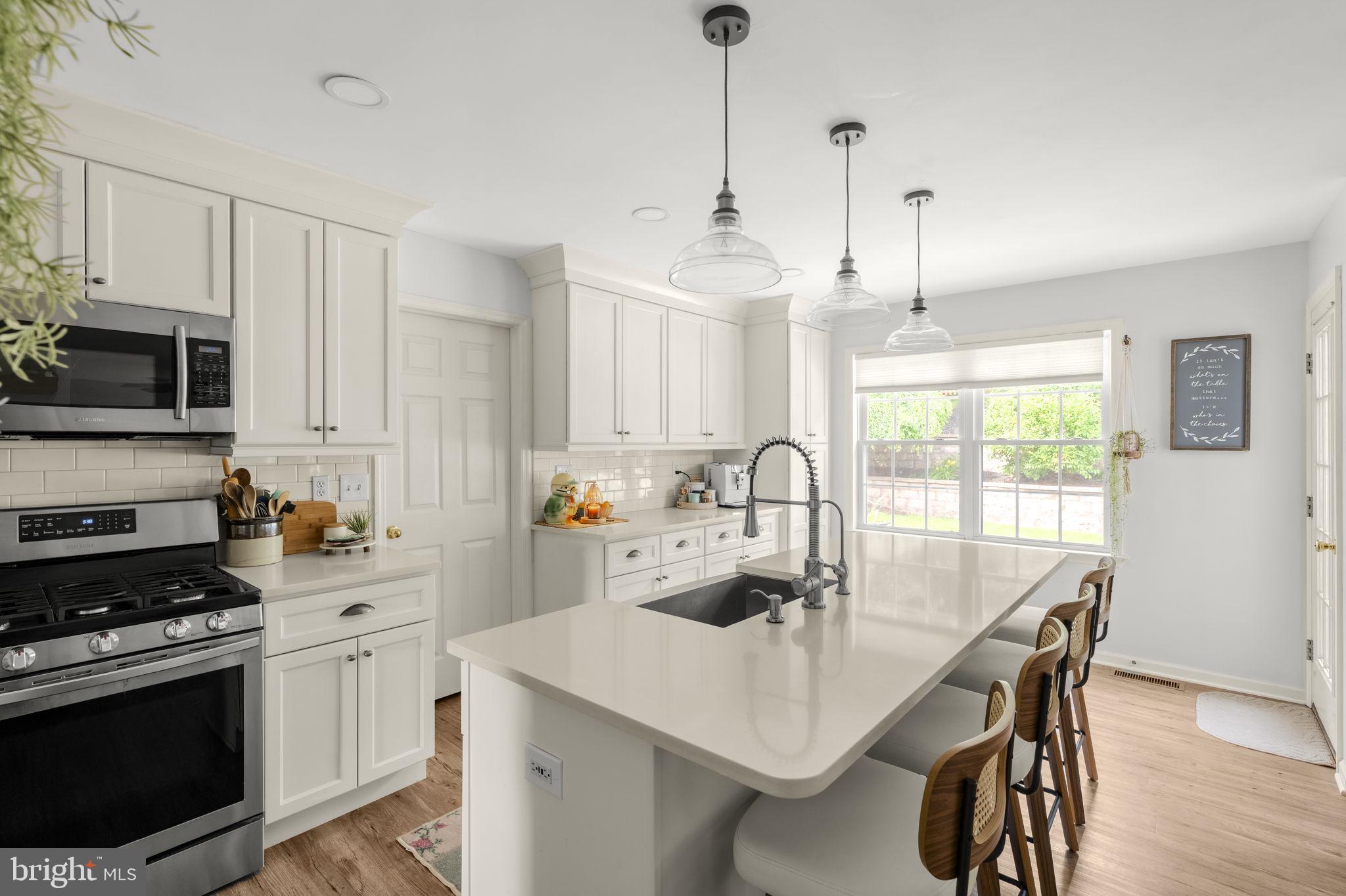 DENVER HEIGHTS - Residential