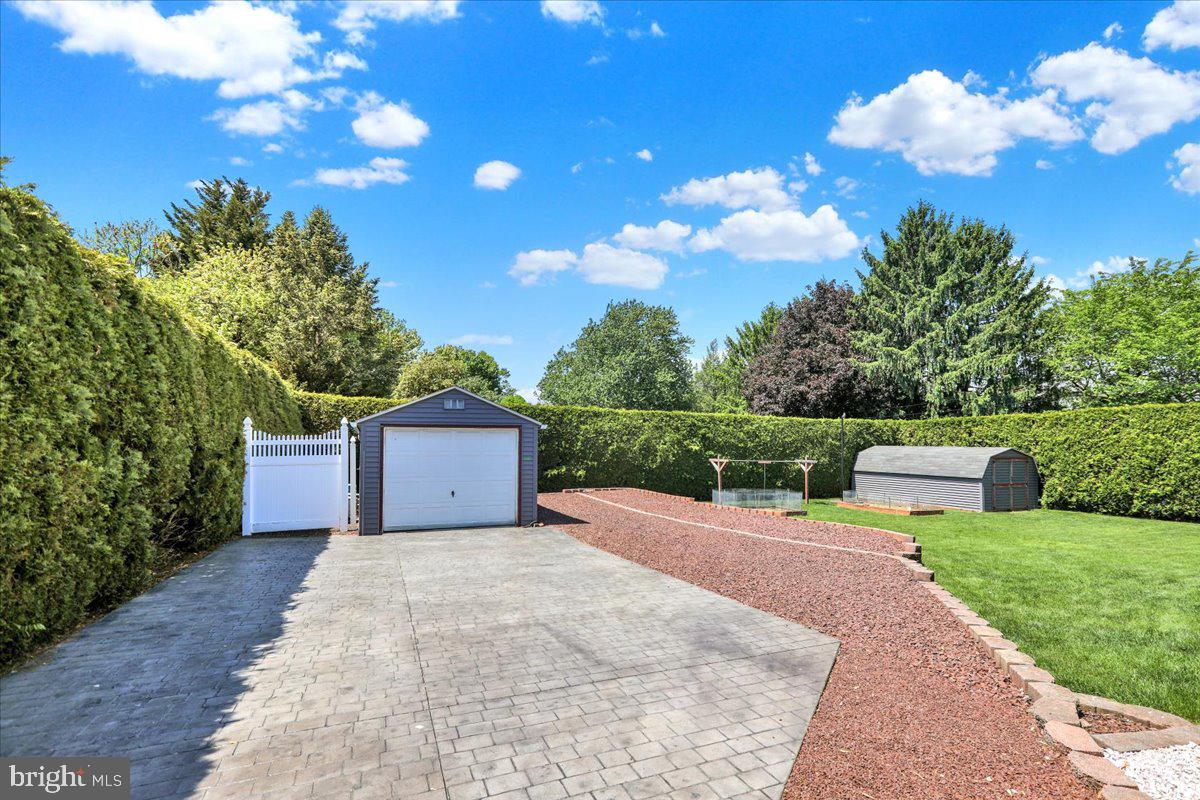 WILLOW ACRES - Residential