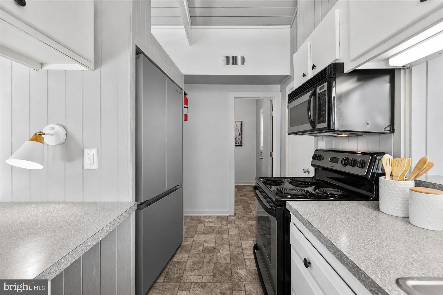 OCEAN VILLAGE - Residential