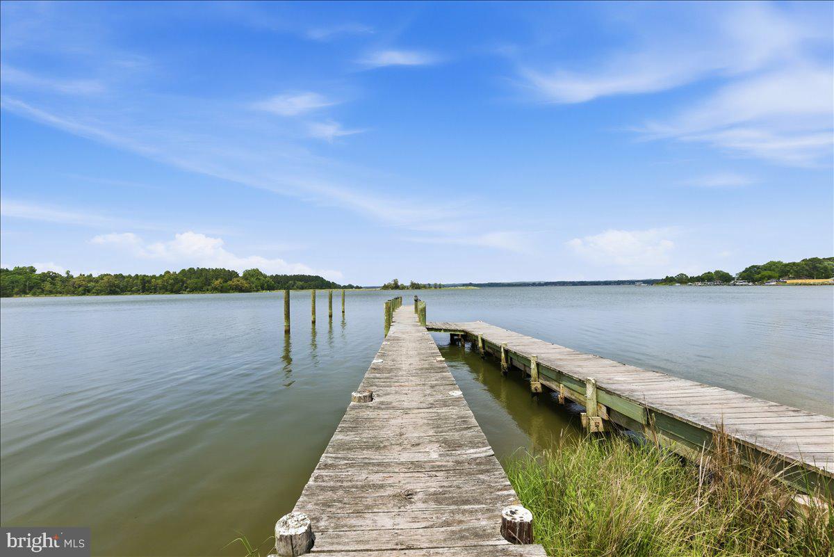 GOLDEN BEACH - Residential