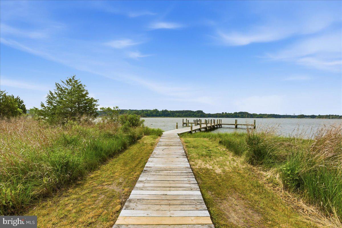 GOLDEN BEACH - Residential