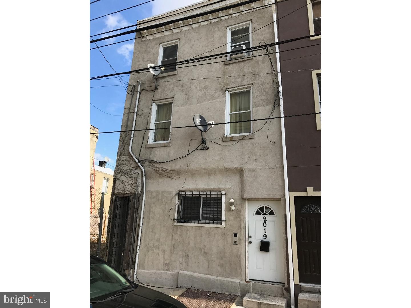 Perfect oppertunity to own a multiunit property.  Property is fully occupied but could be vacated upon settlement.  Features tile flooring, hardwood flooring, granite counter tops and much more.  Don't miss out!! Minutes from northern liberties piazza.