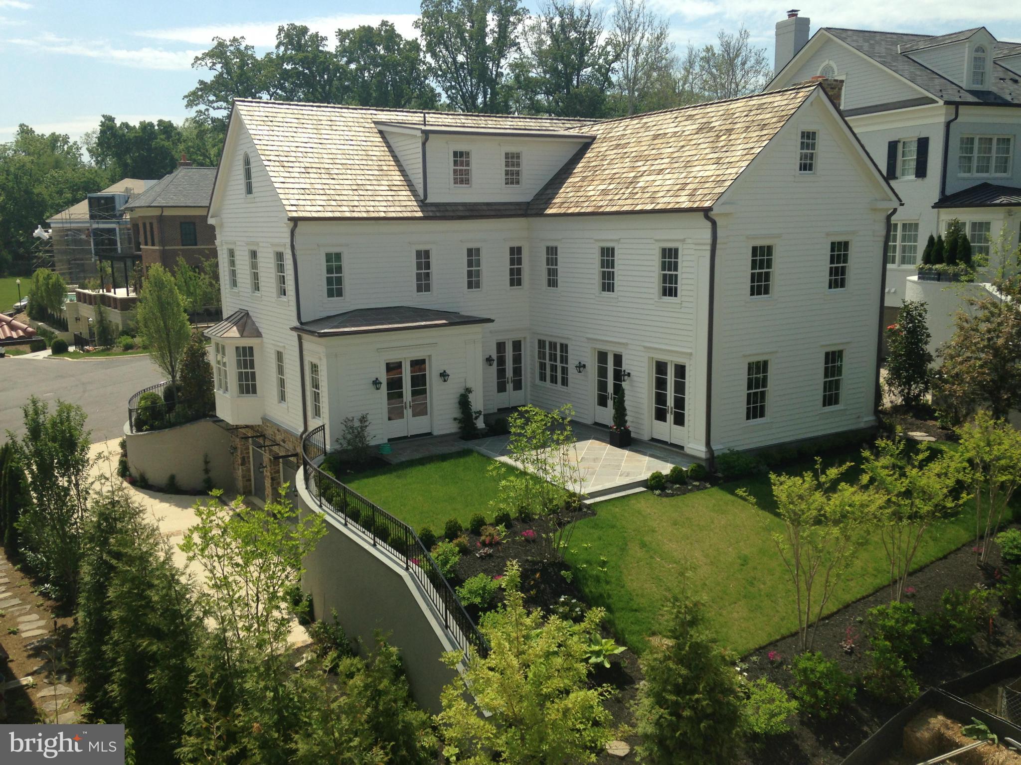 PHILLIPS PARK - Residential