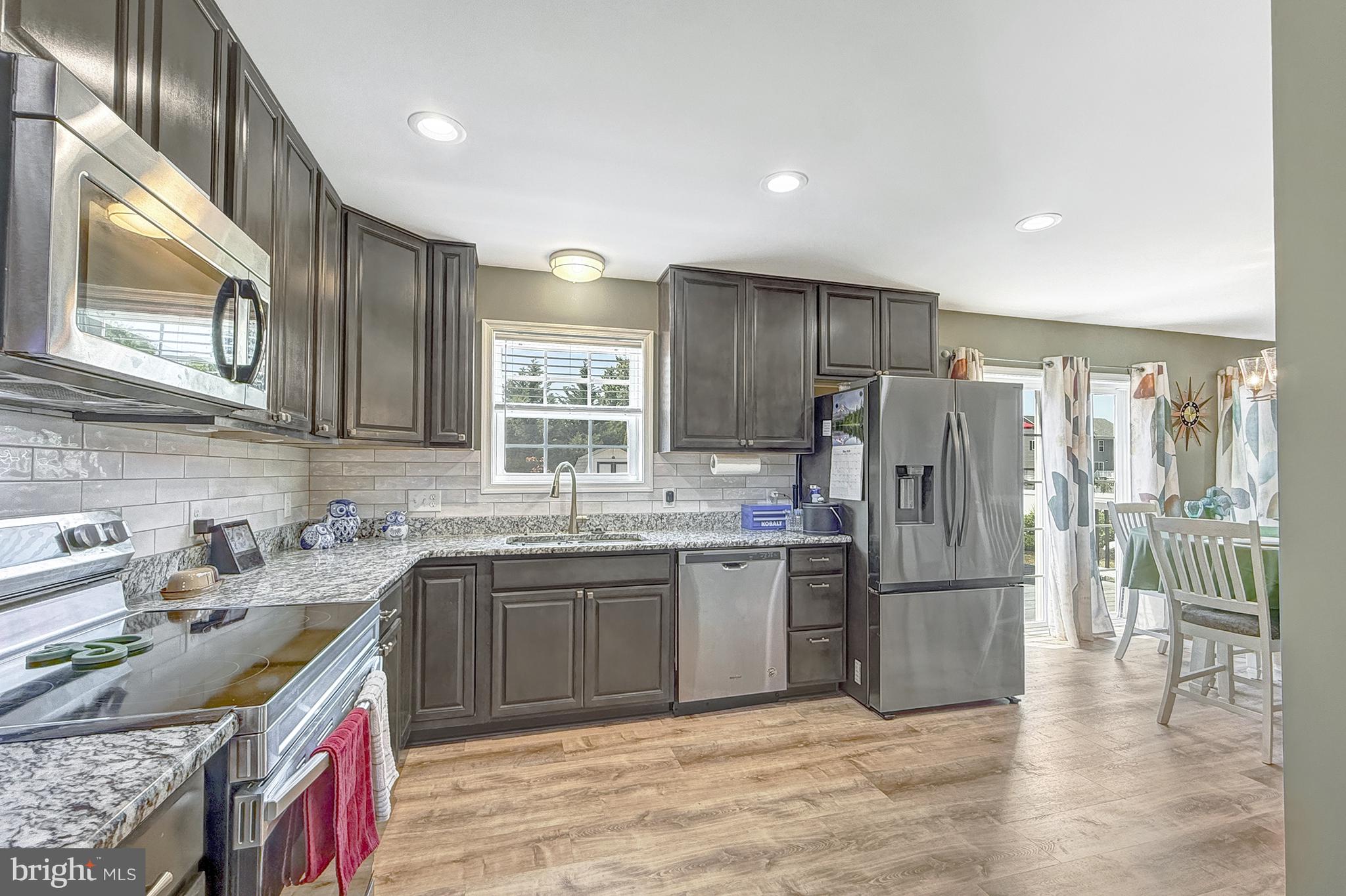 QUAIL LANDING - Residential