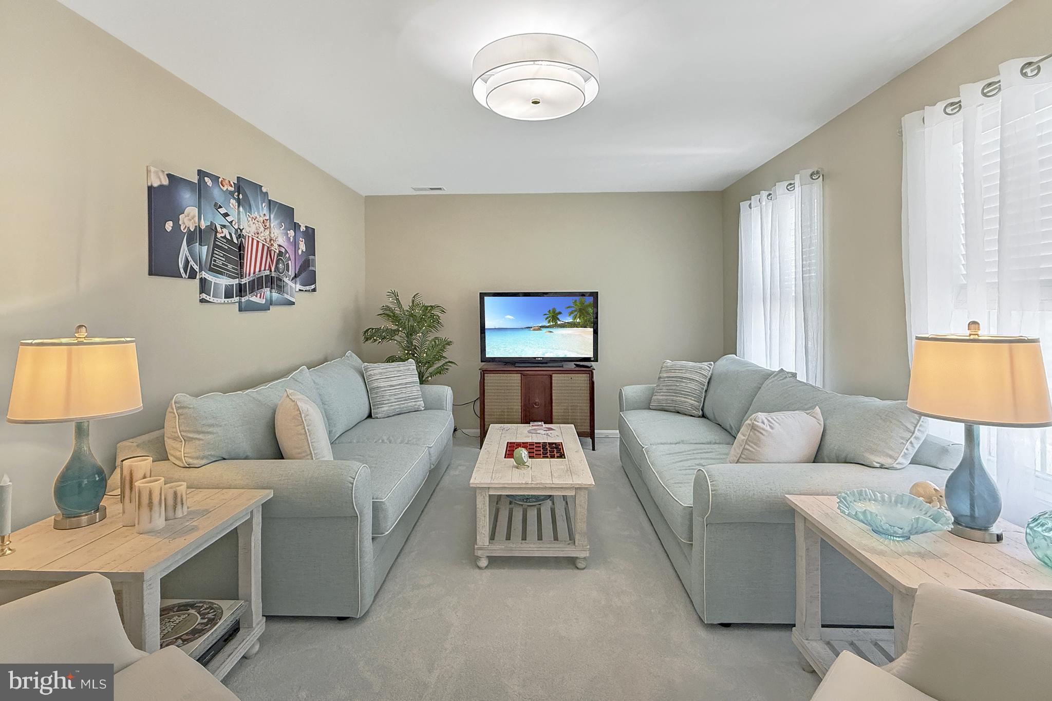 QUAIL LANDING - Residential