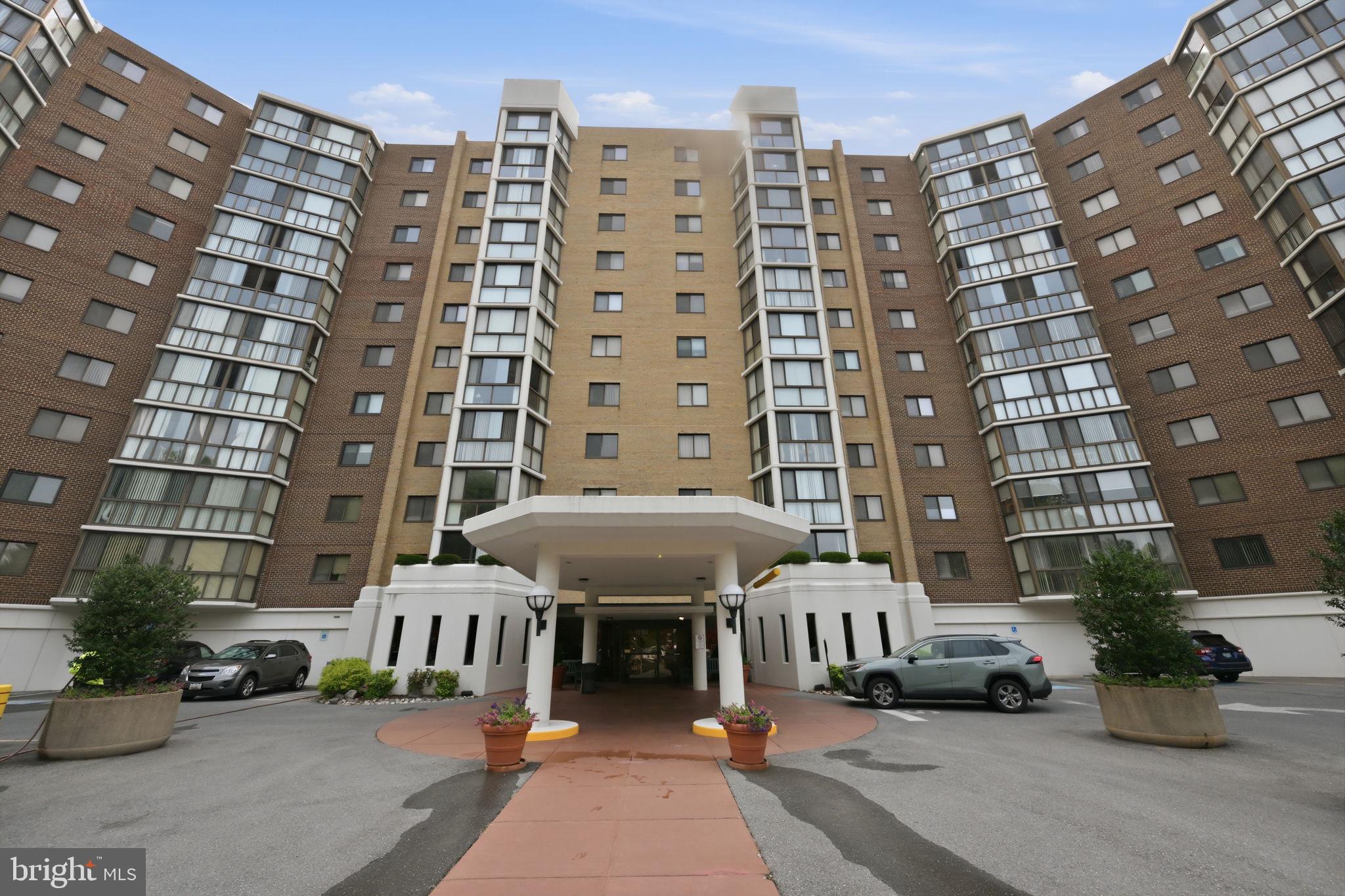 LEISURE WORLD - Residential