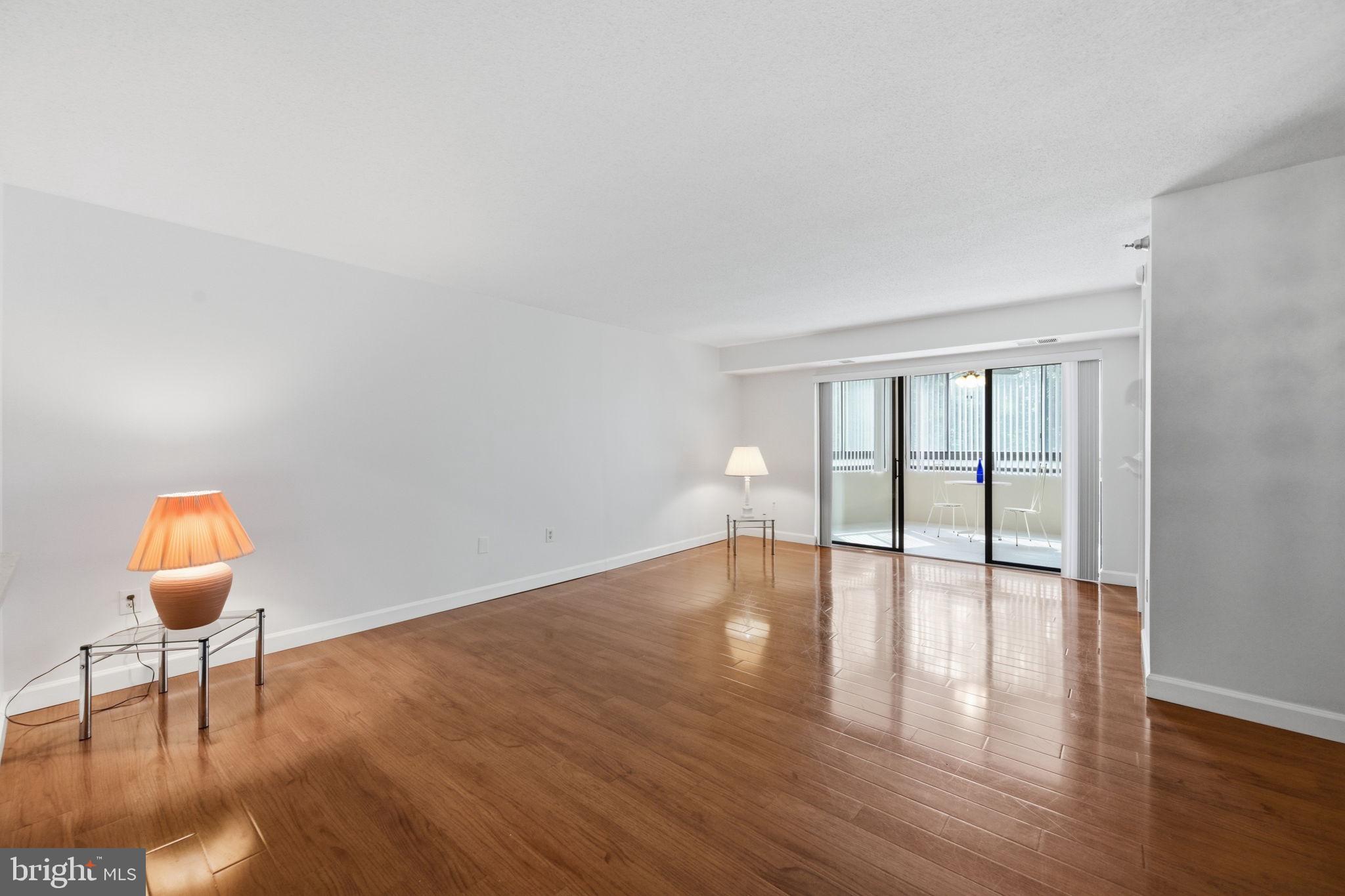 LEISURE WORLD - Residential