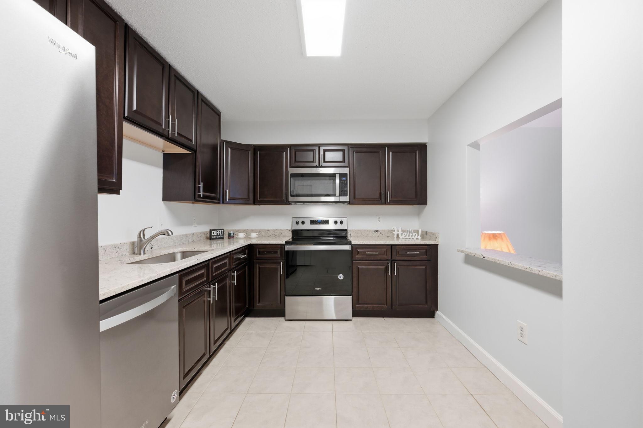 LEISURE WORLD - Residential