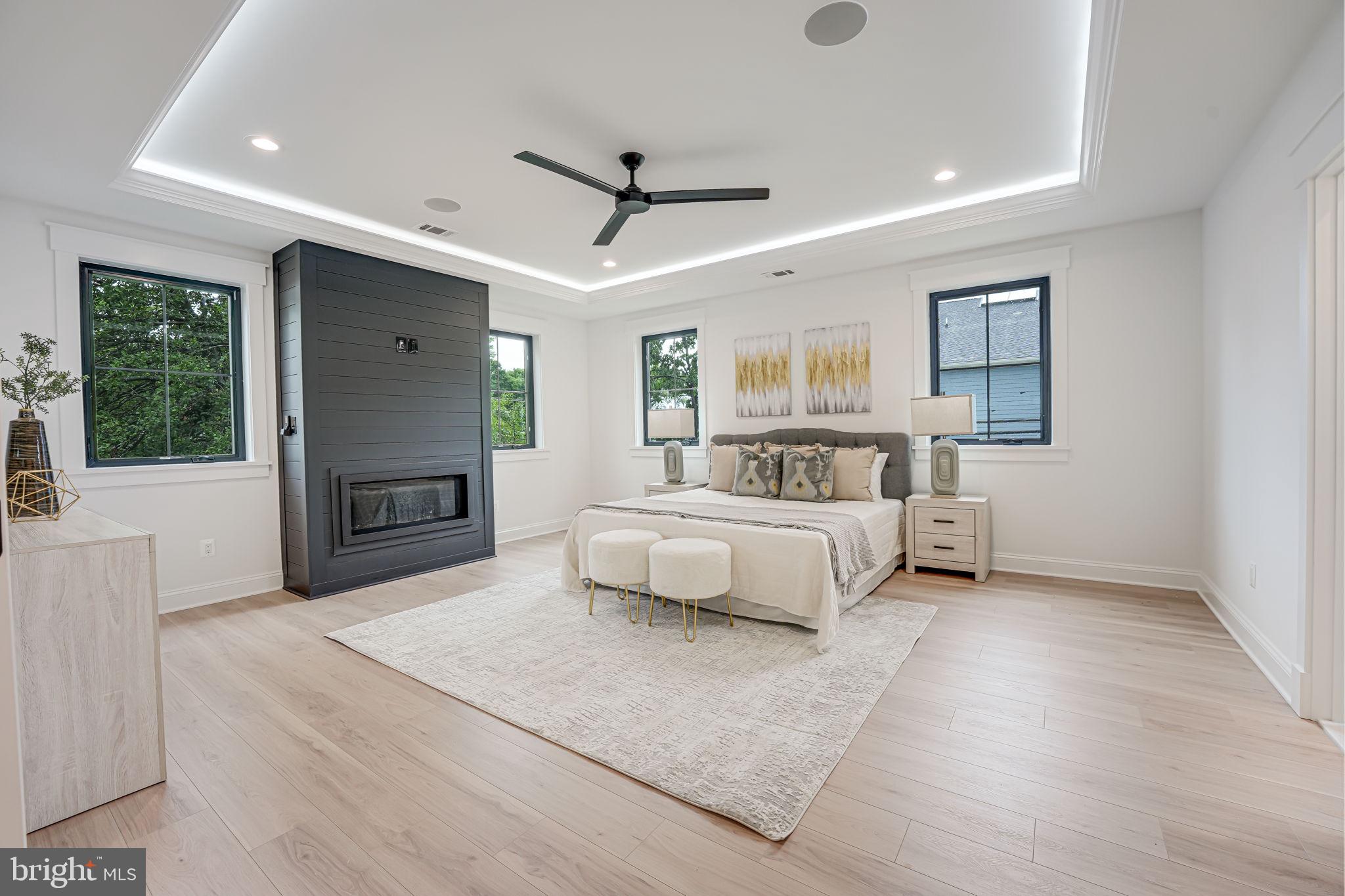 ADDISON HEIGHTS - Residential