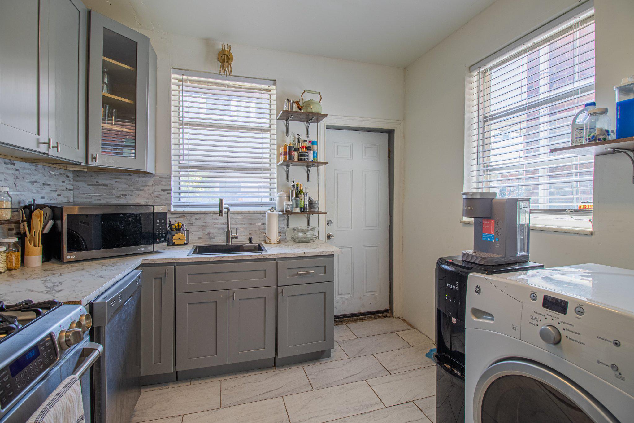 WEST PASSYUNK - Residential