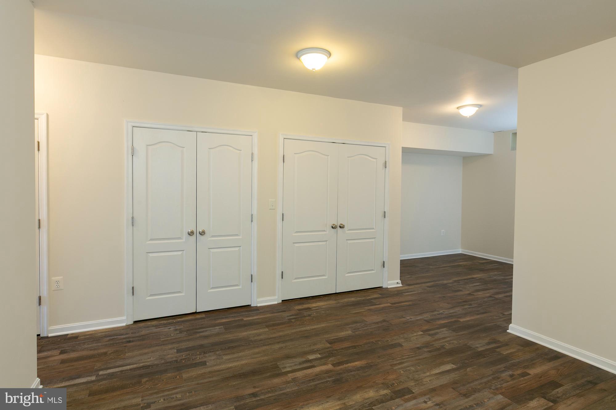 COLONIAL HILLS - Residential