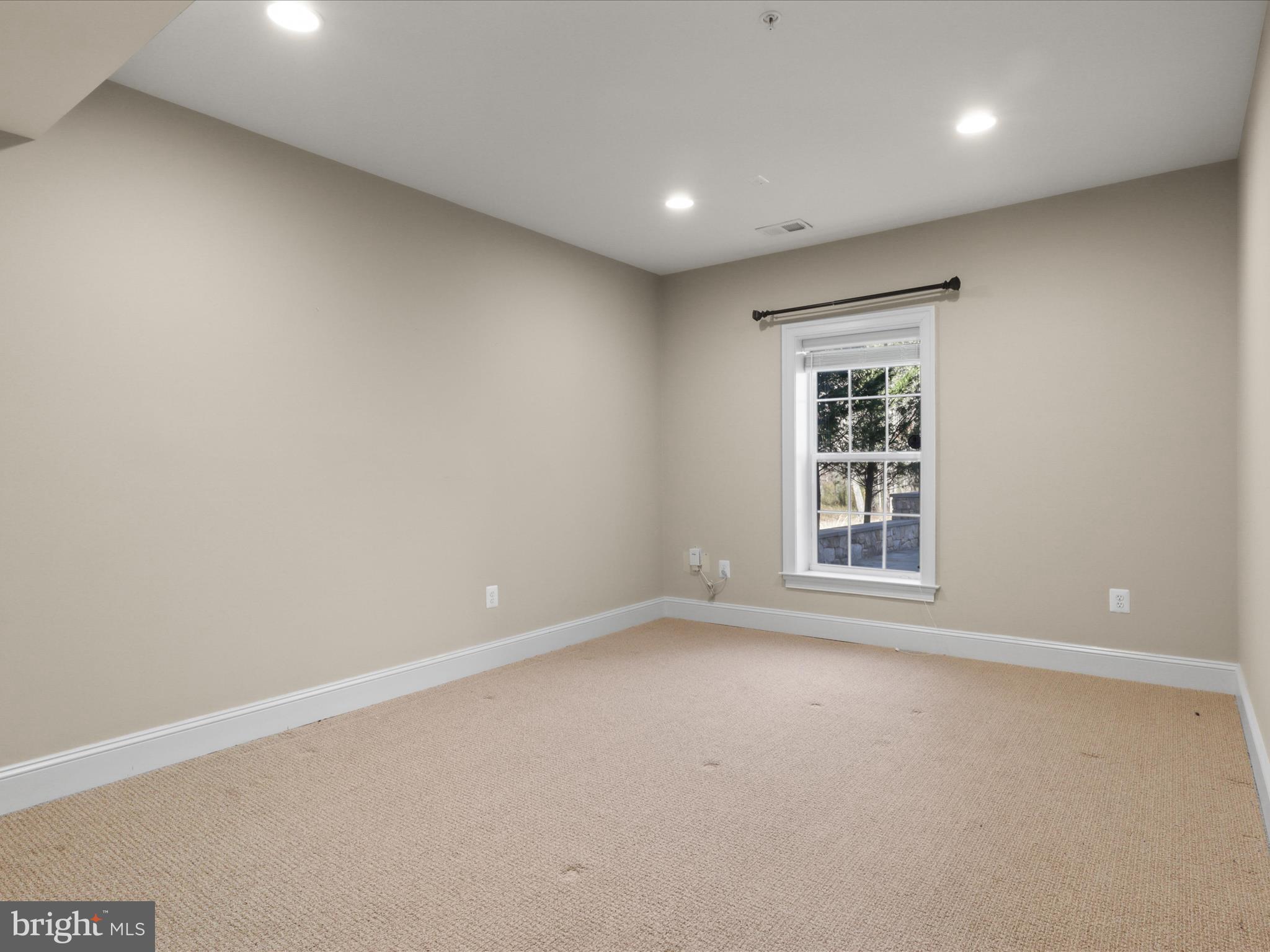 GREENBRIAR PRESERVE - Residential Lease