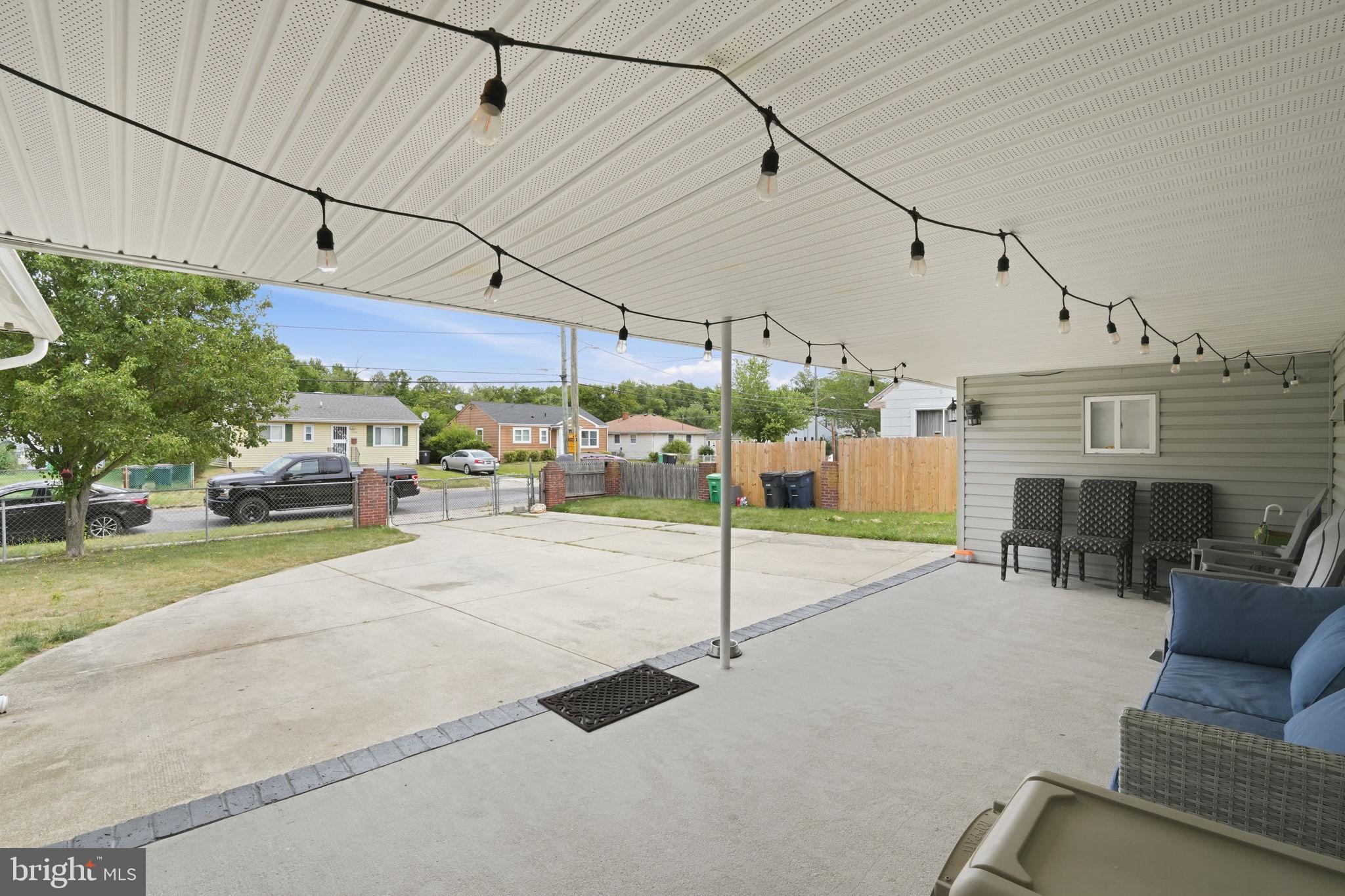 NORTH FORESTVILLE - Residential