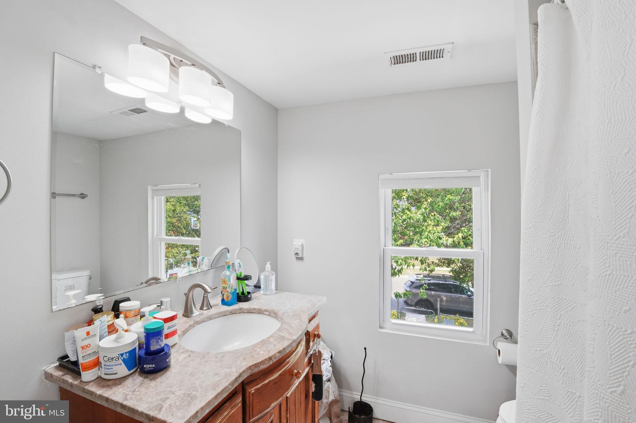 NORTH FORESTVILLE - Residential
