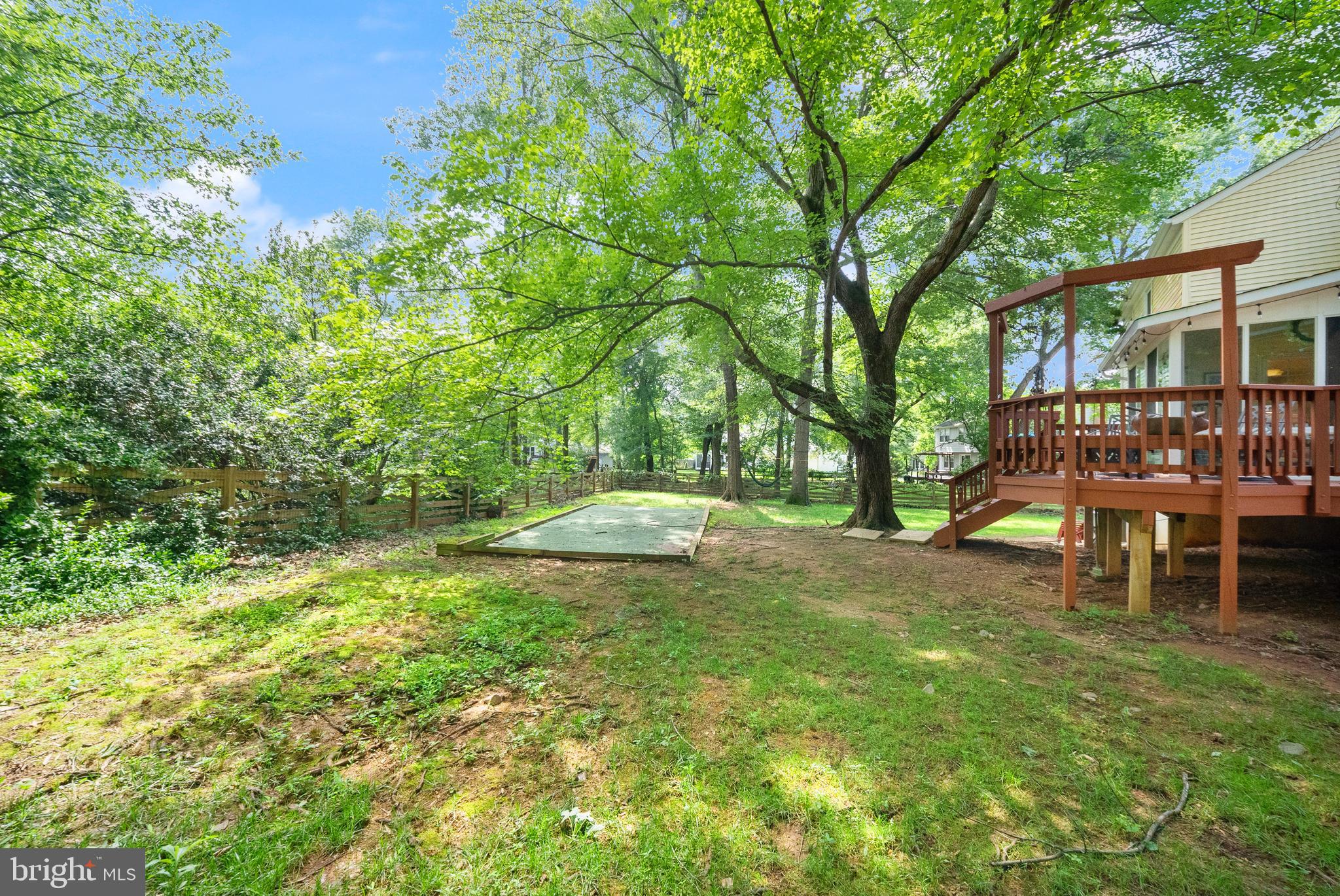 FOX MILL ESTATES - Residential