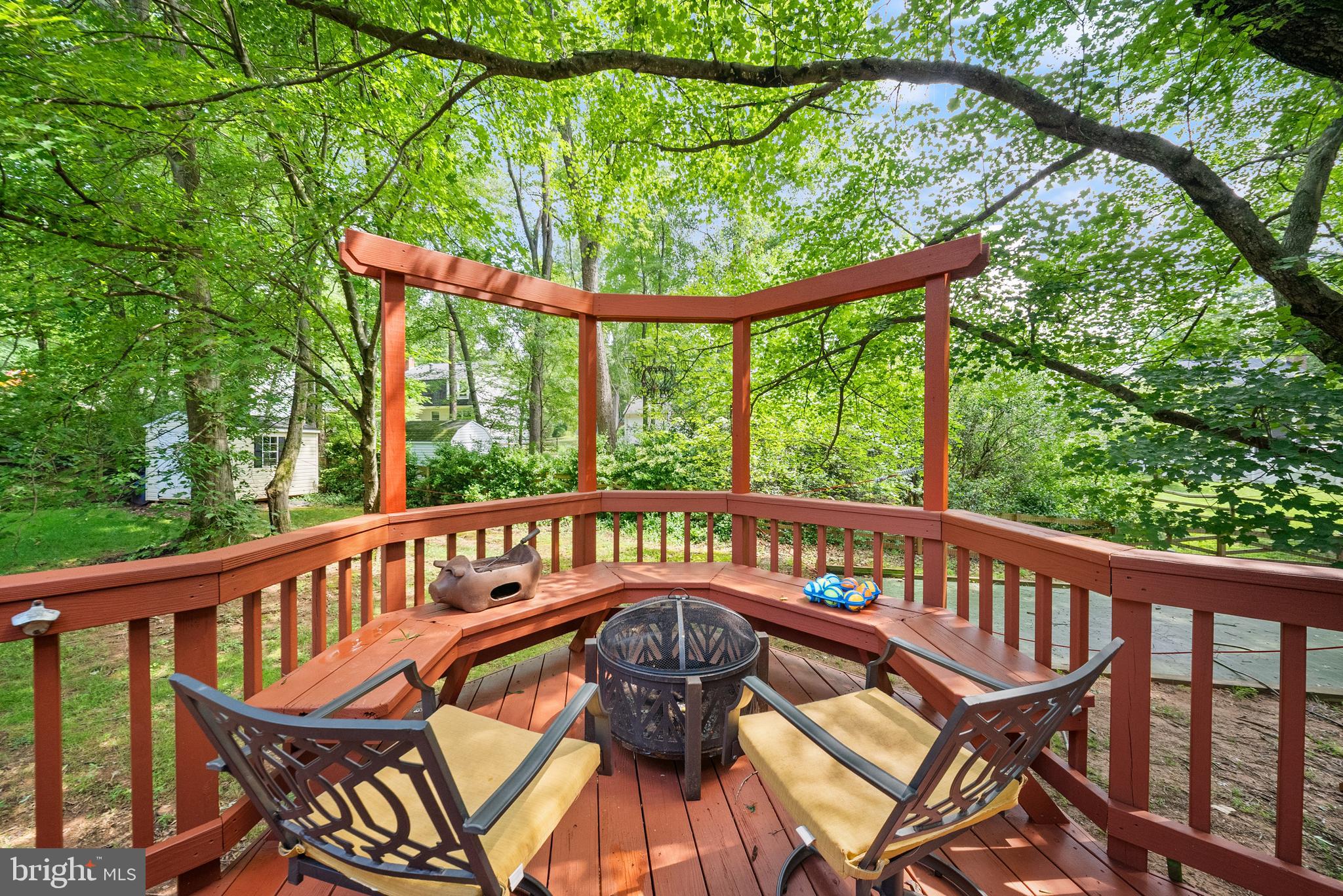FOX MILL ESTATES - Residential