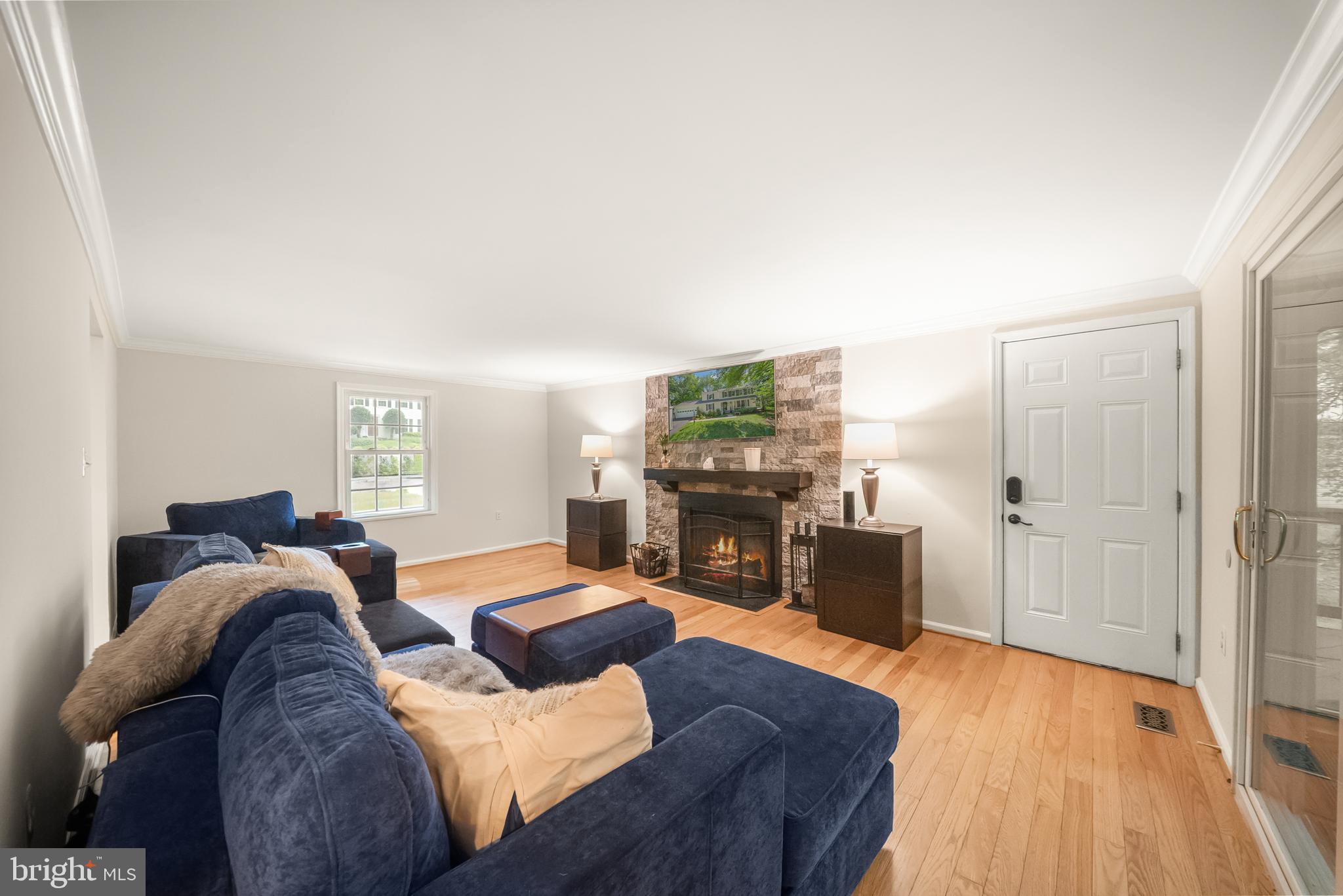 FOX MILL ESTATES - Residential
