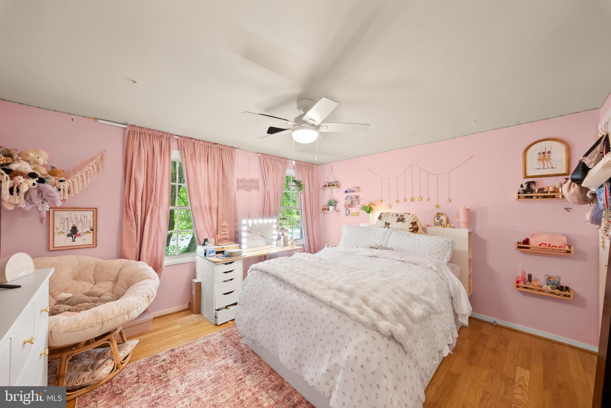 FOX MILL ESTATES - Residential