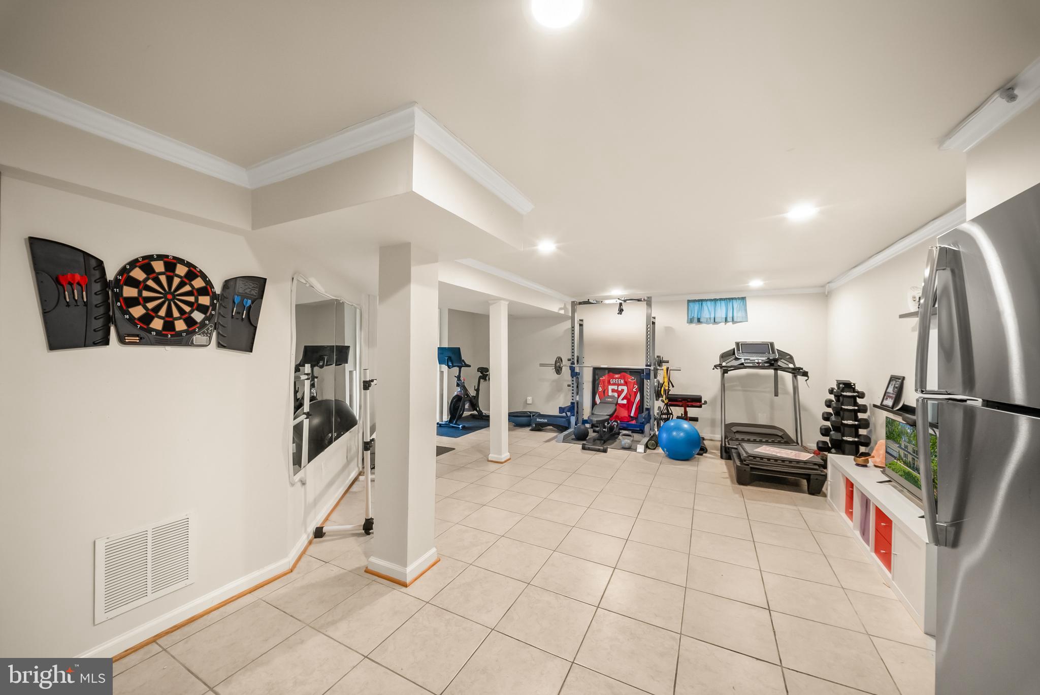FOX MILL ESTATES - Residential