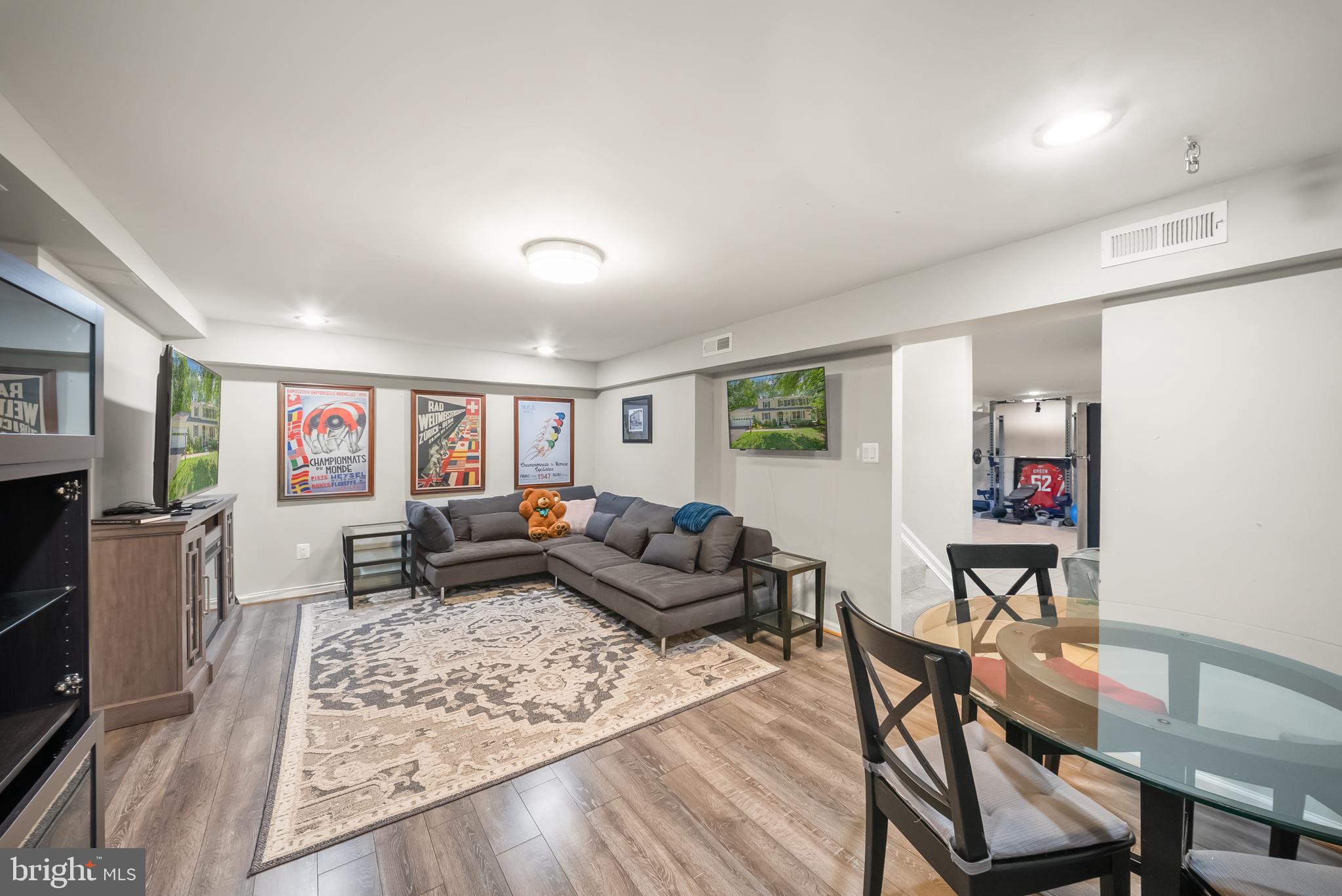 FOX MILL ESTATES - Residential