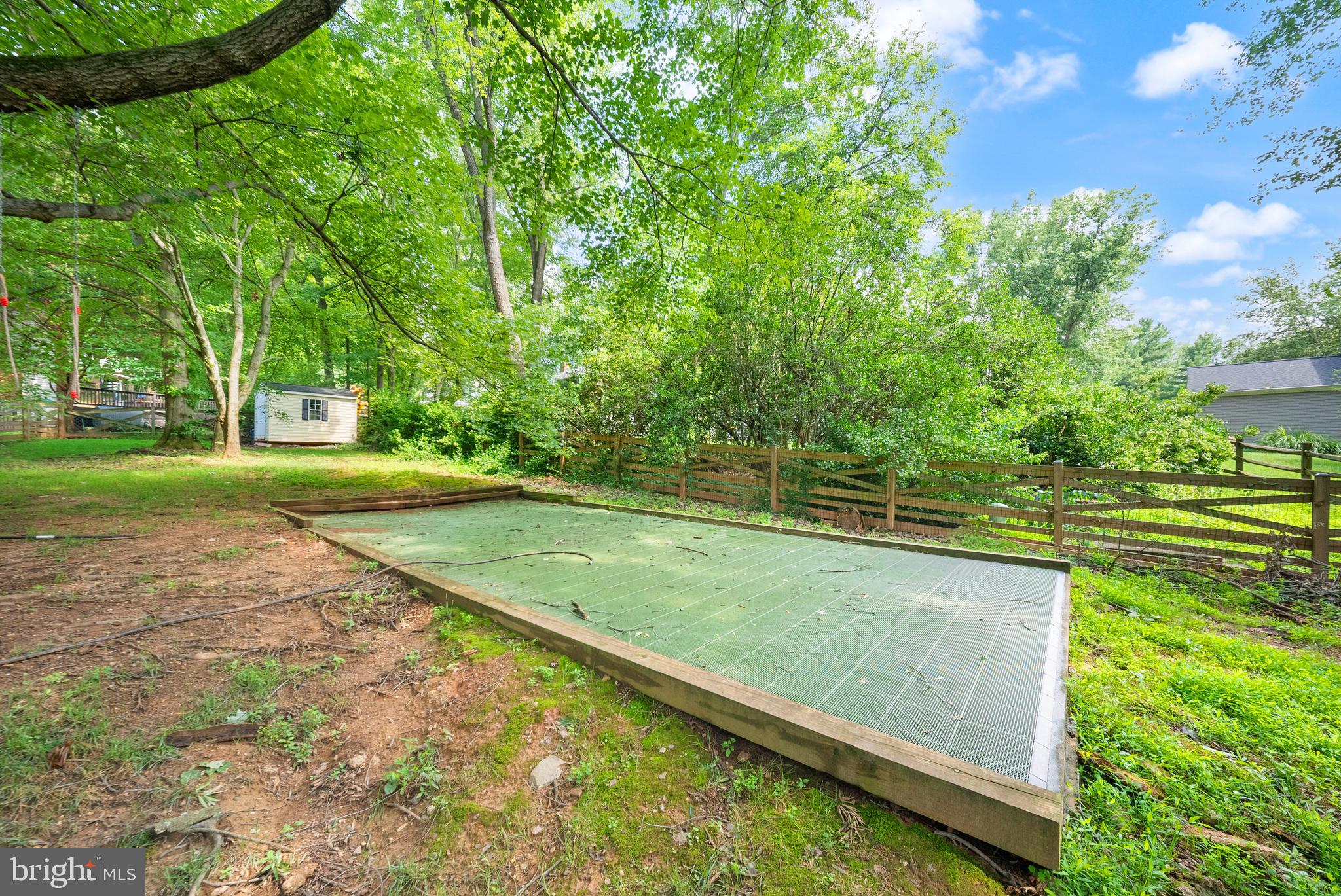 FOX MILL ESTATES - Residential