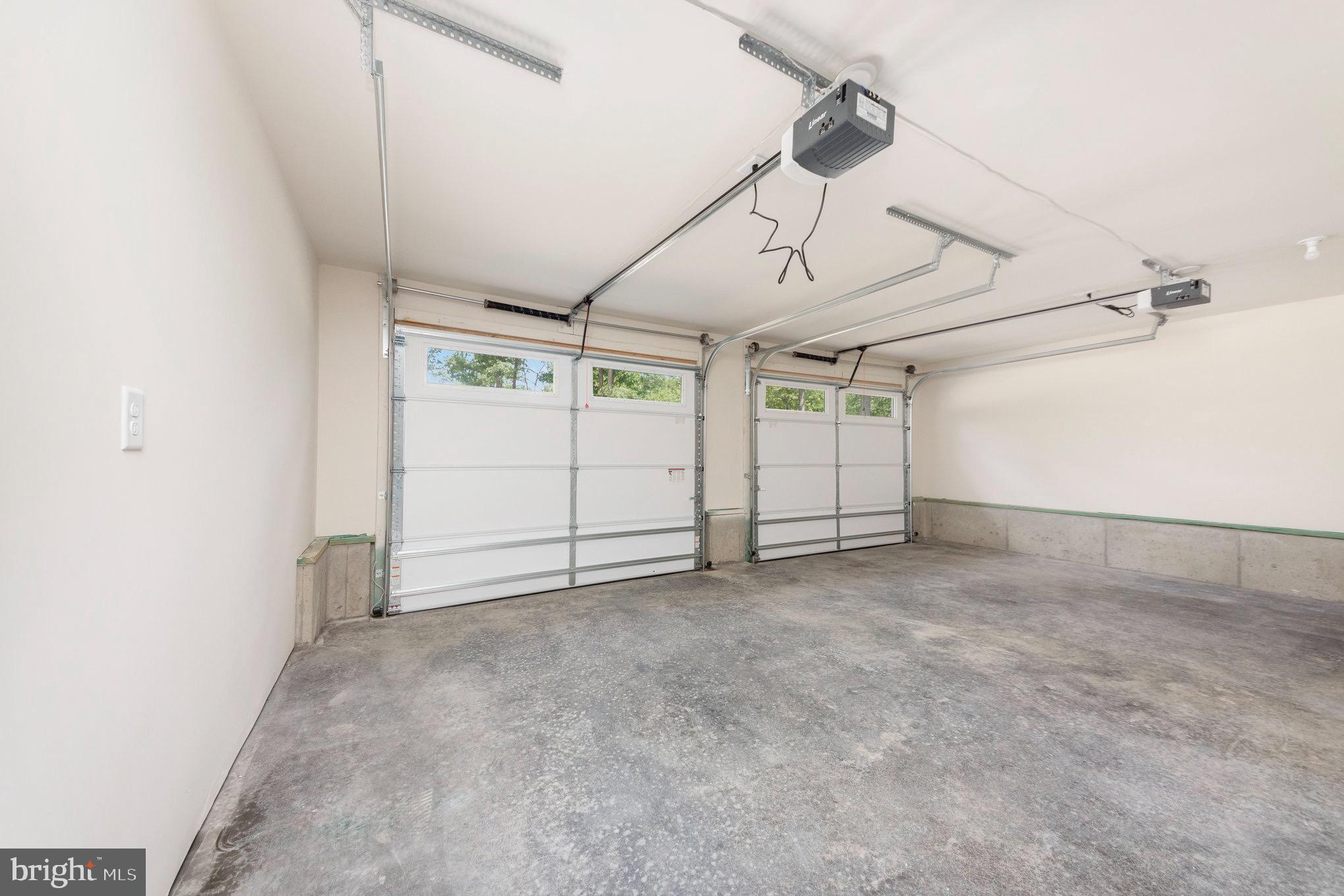 ROCKLAND CREEK ESTATES - Residential