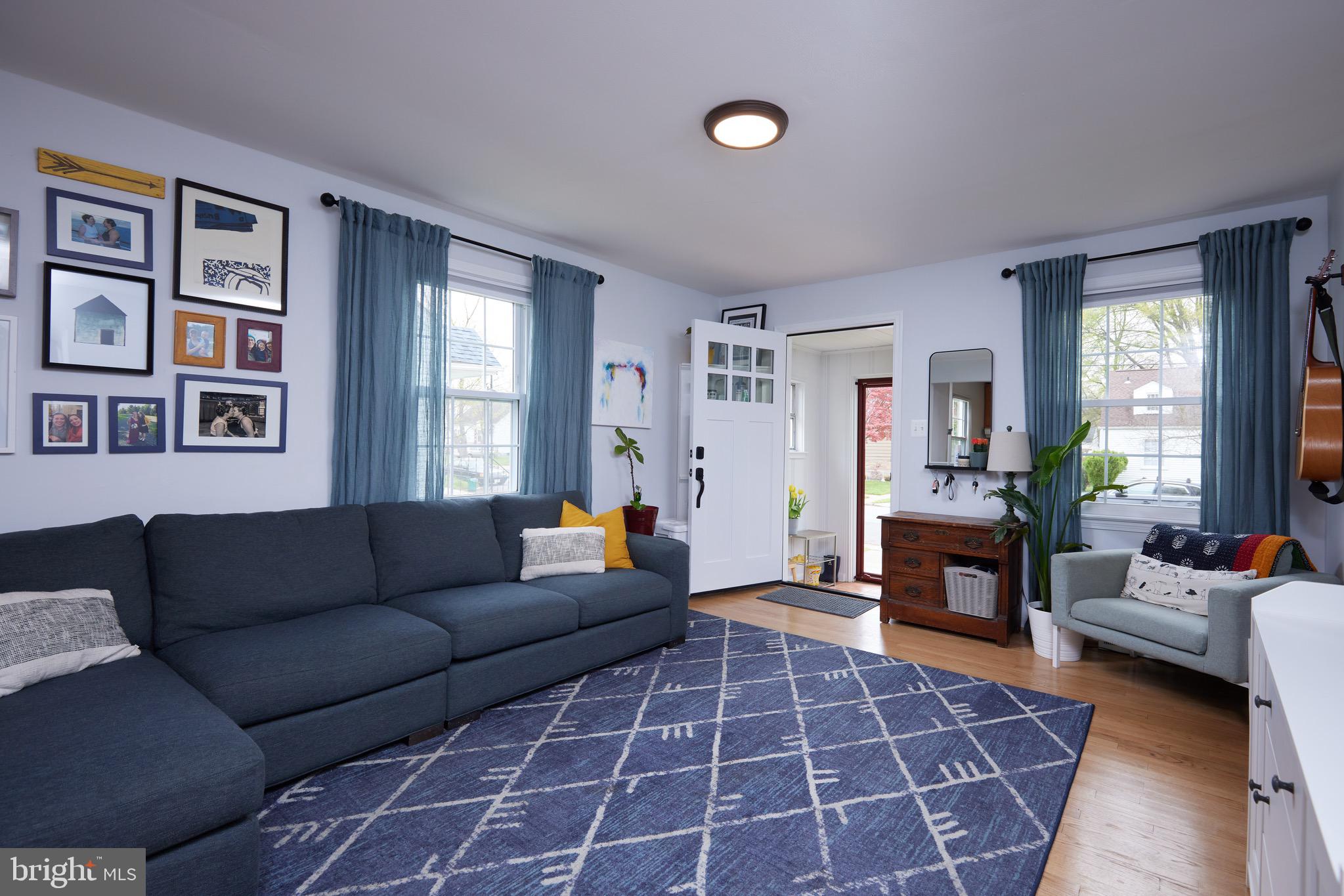 HOLLYWOOD - Residential