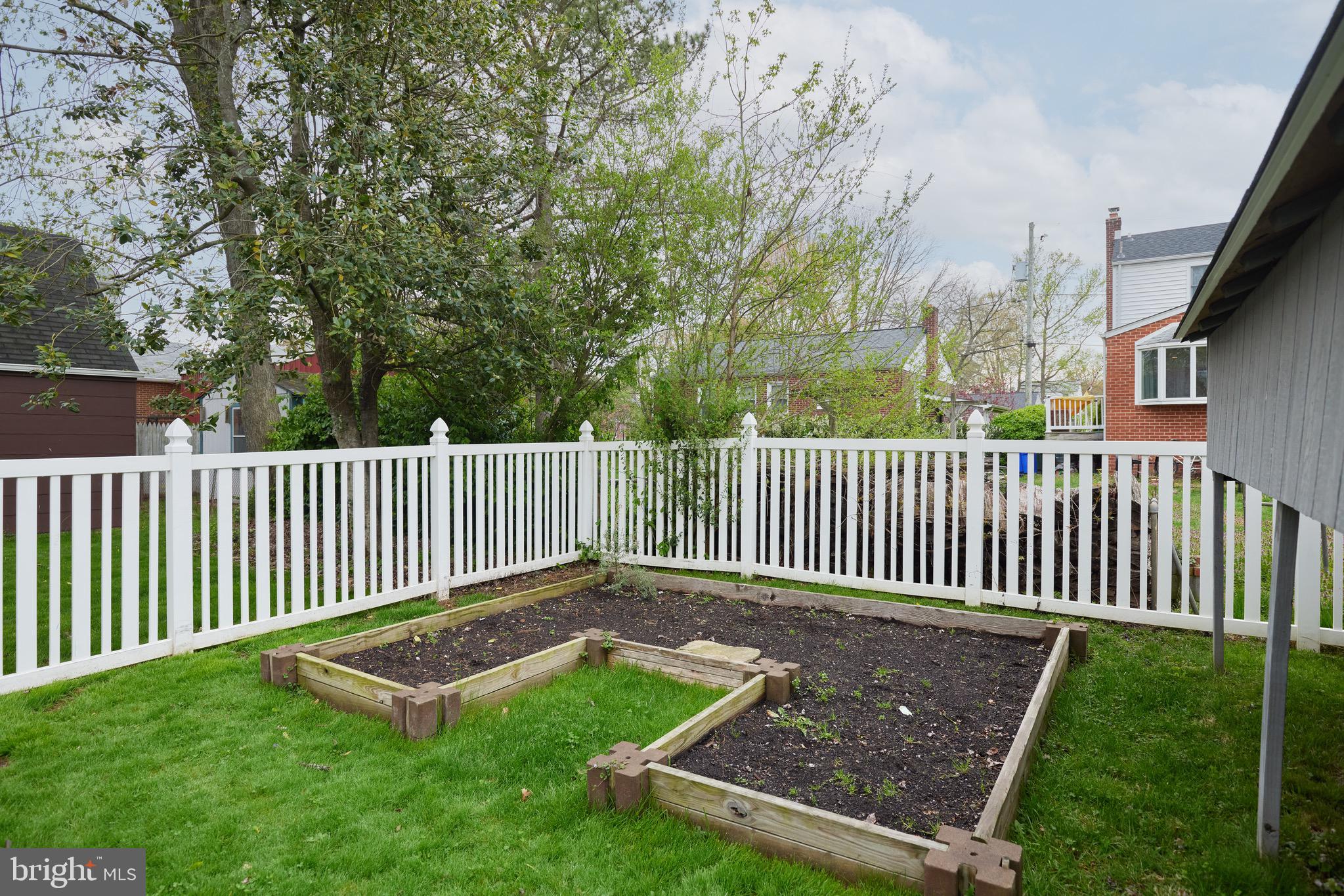 HOLLYWOOD - Residential