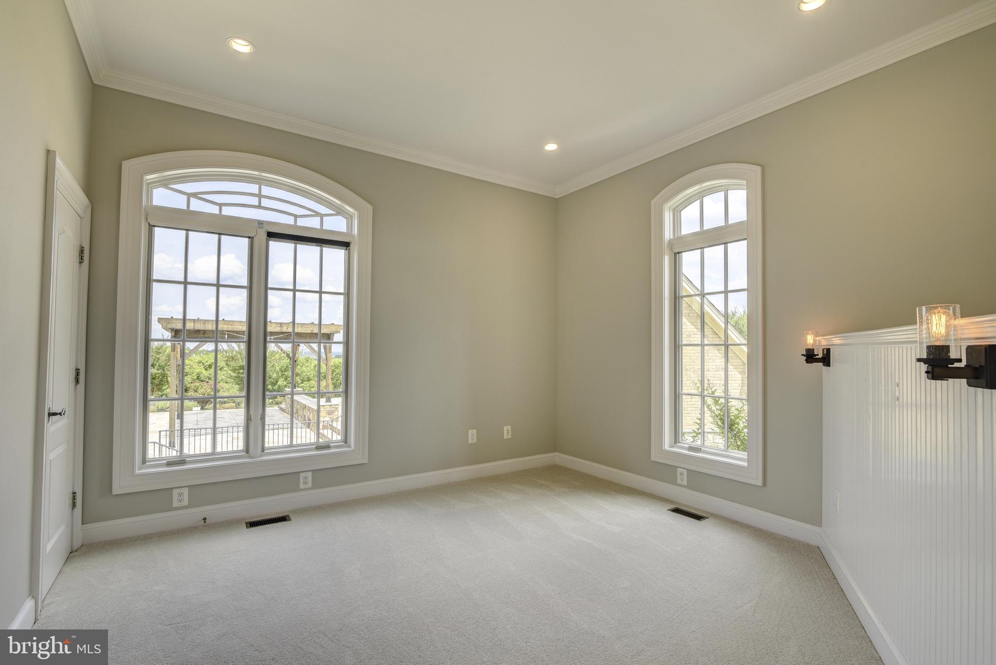 BEACON HILL - Residential
