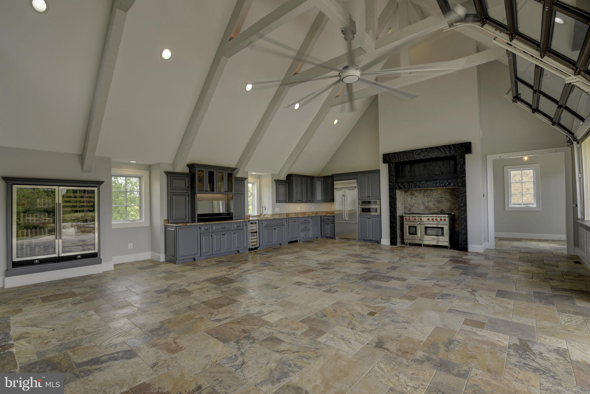 BEACON HILL - Residential