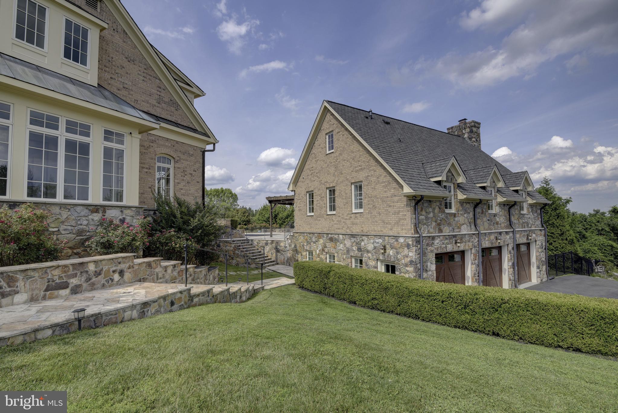 BEACON HILL - Residential