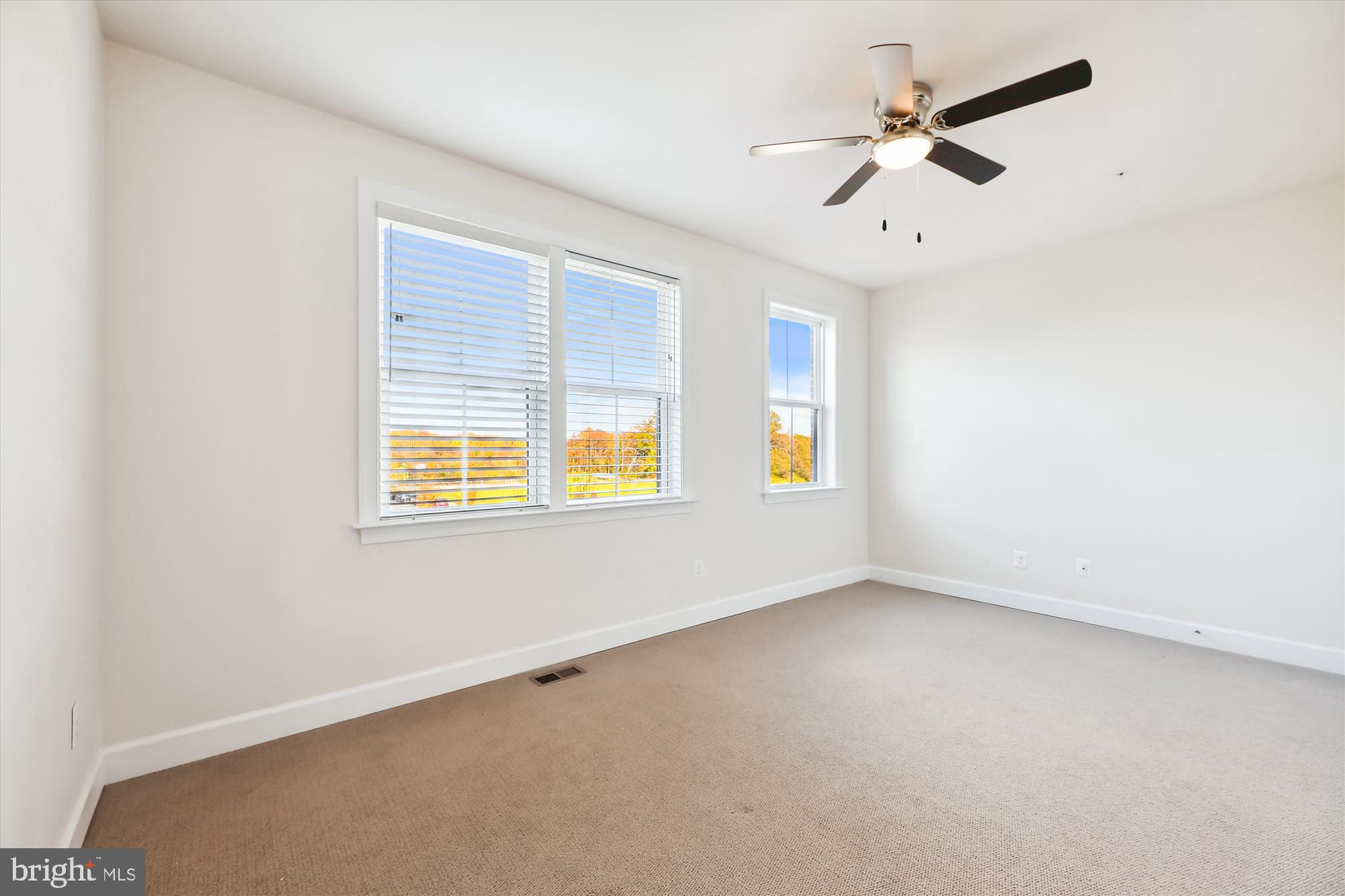 RIVERDALE PARK STATION - Residential Lease