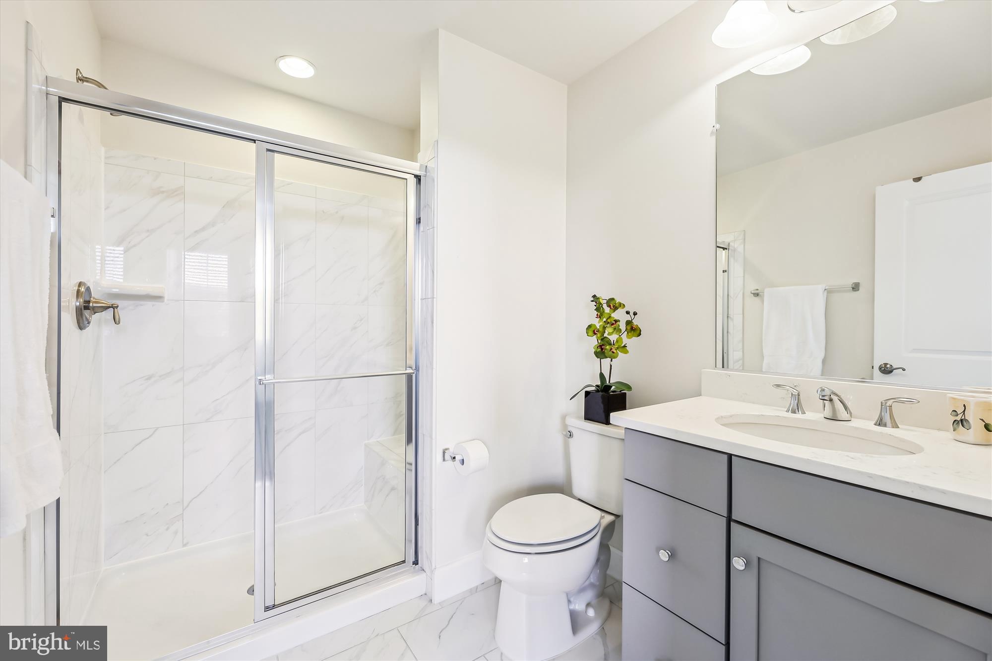 RIVERDALE PARK STATION - Residential Lease