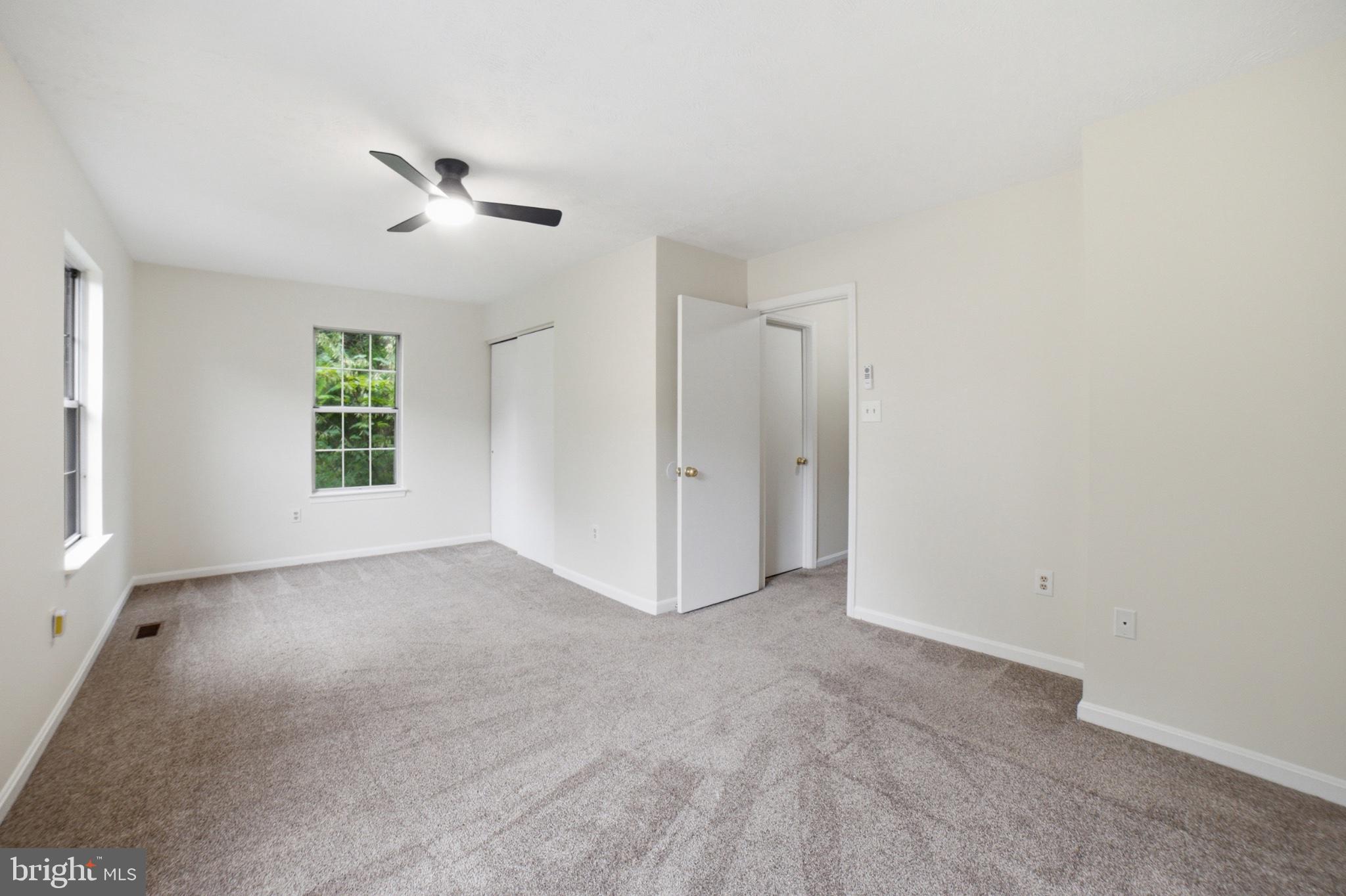 WASHINGTON SQUARE - Residential
