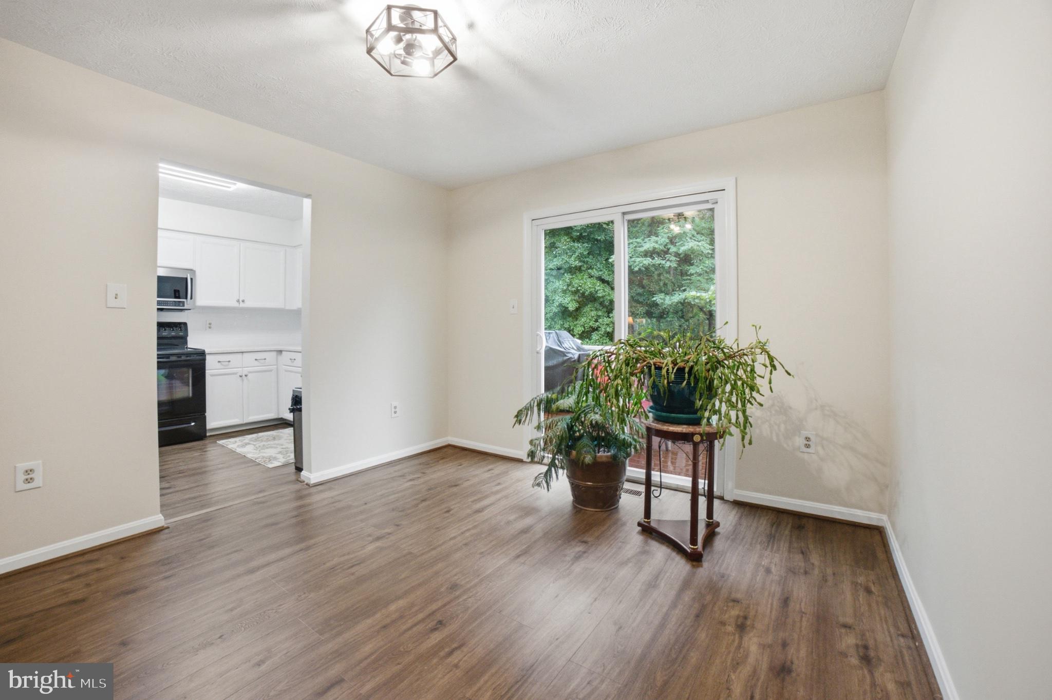 WASHINGTON SQUARE - Residential