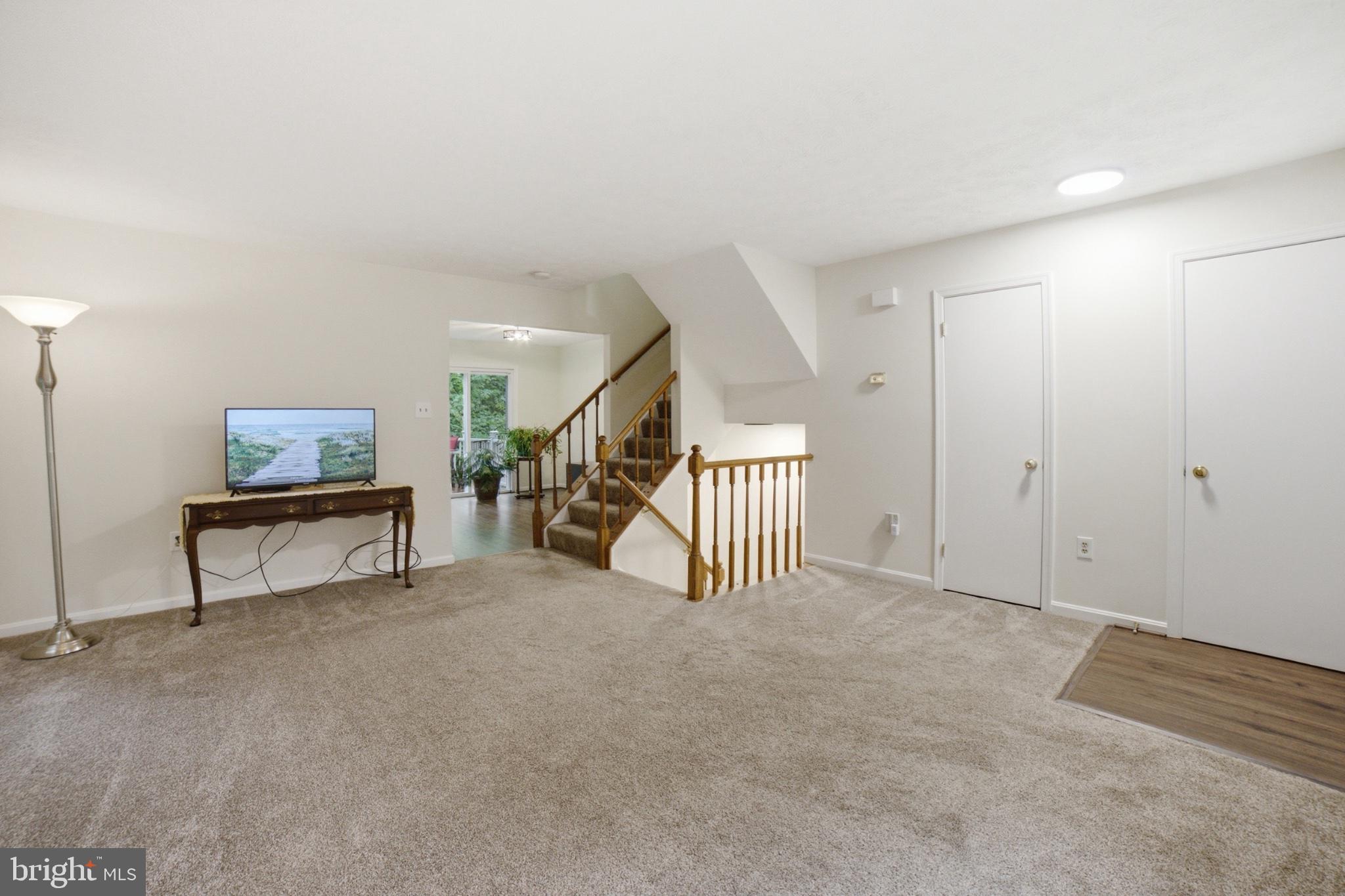 WASHINGTON SQUARE - Residential