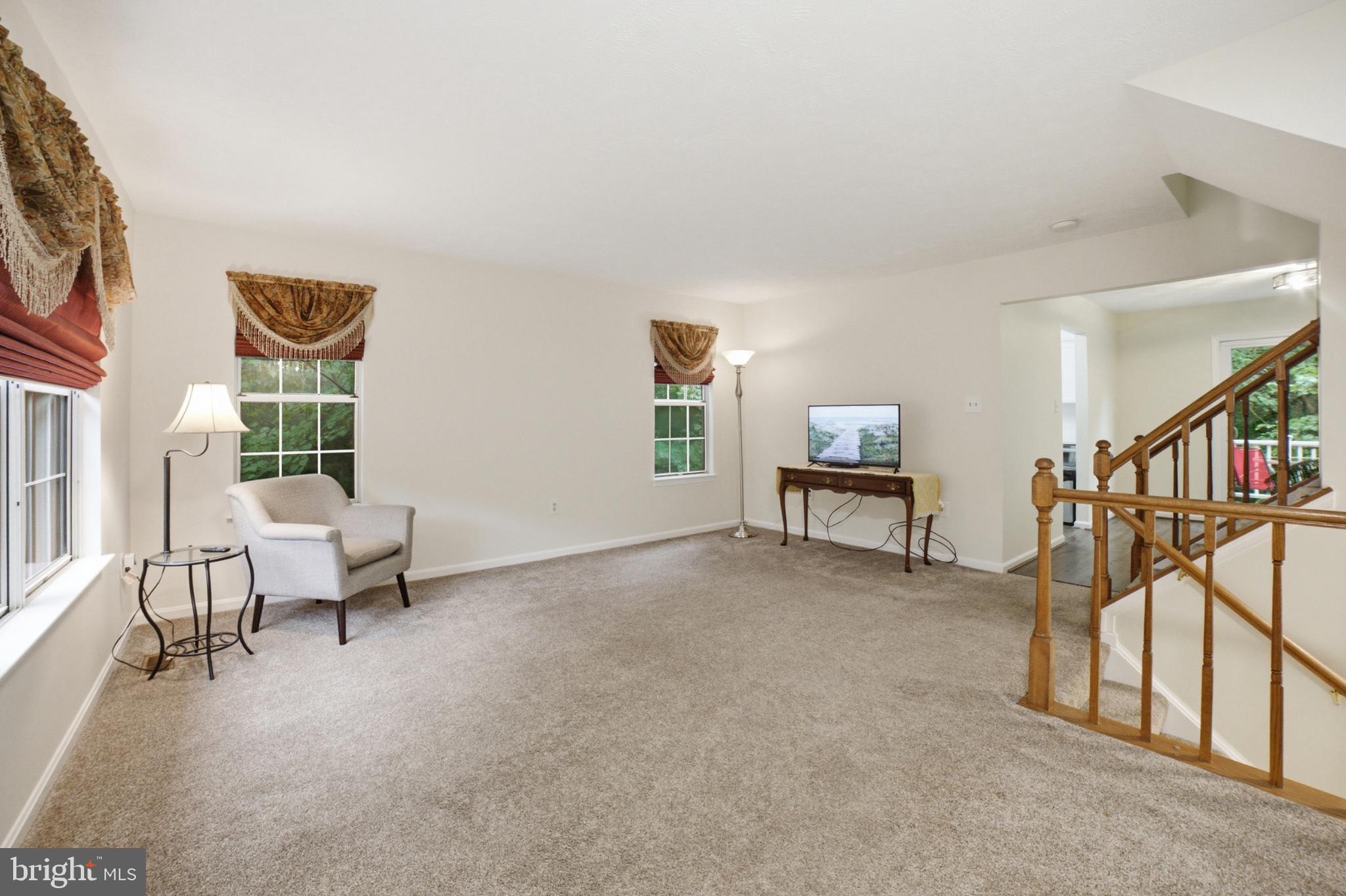 WASHINGTON SQUARE - Residential
