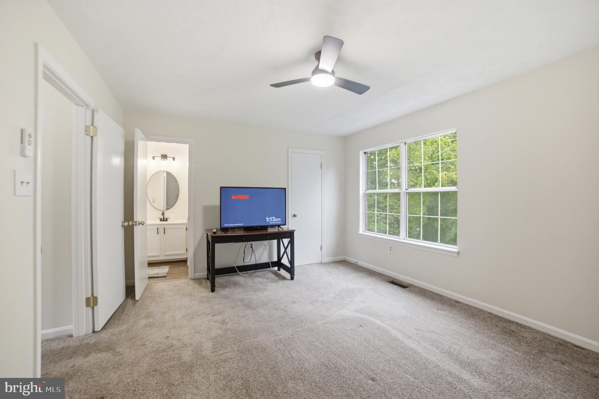 WASHINGTON SQUARE - Residential