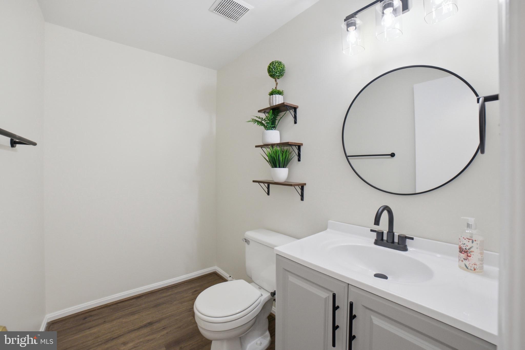WASHINGTON SQUARE - Residential