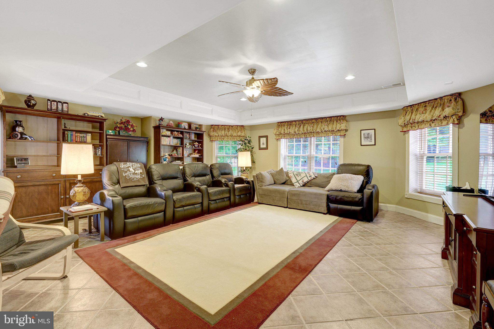AVONDALE GLEN - Residential