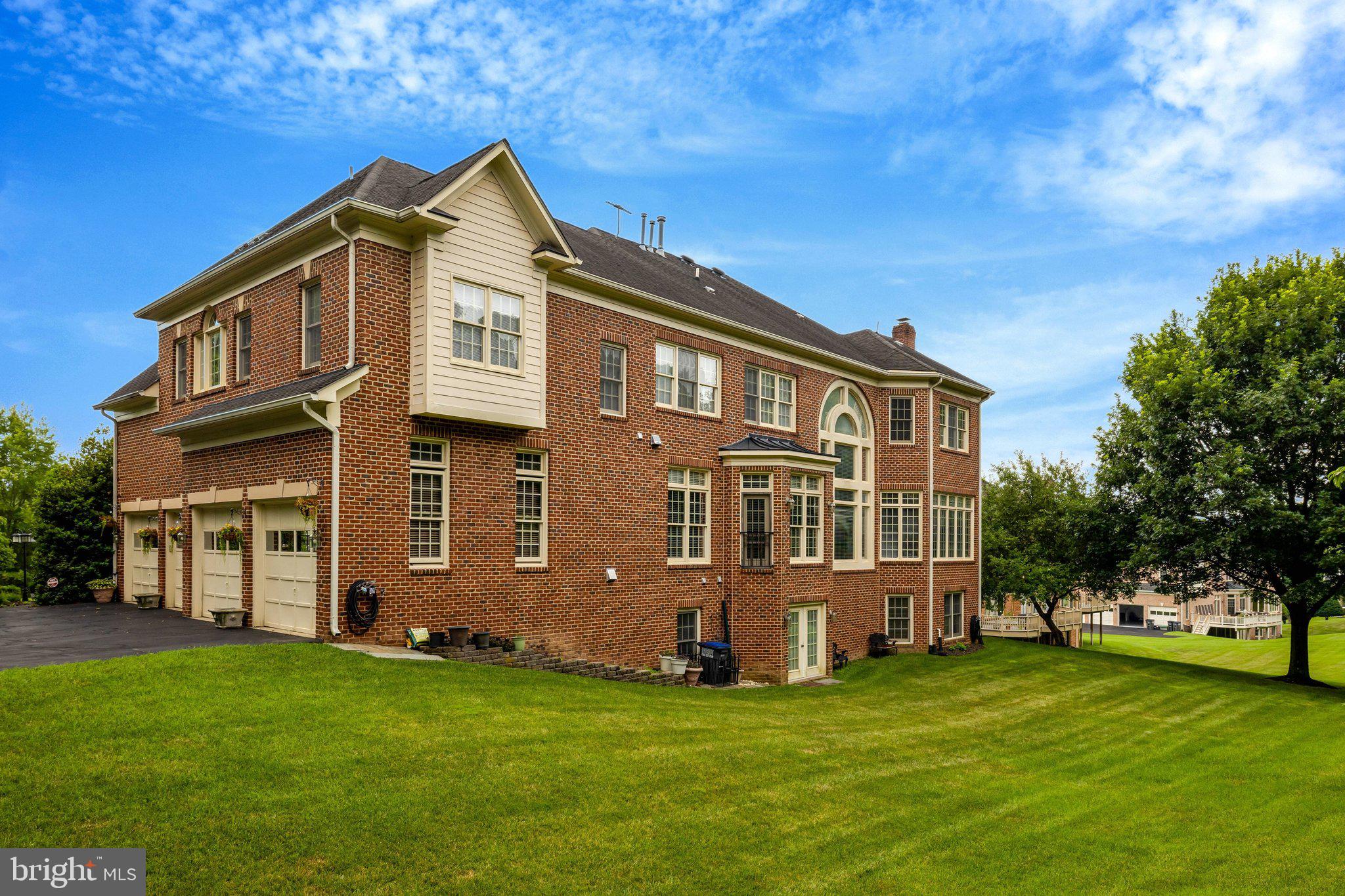 AVONDALE GLEN - Residential