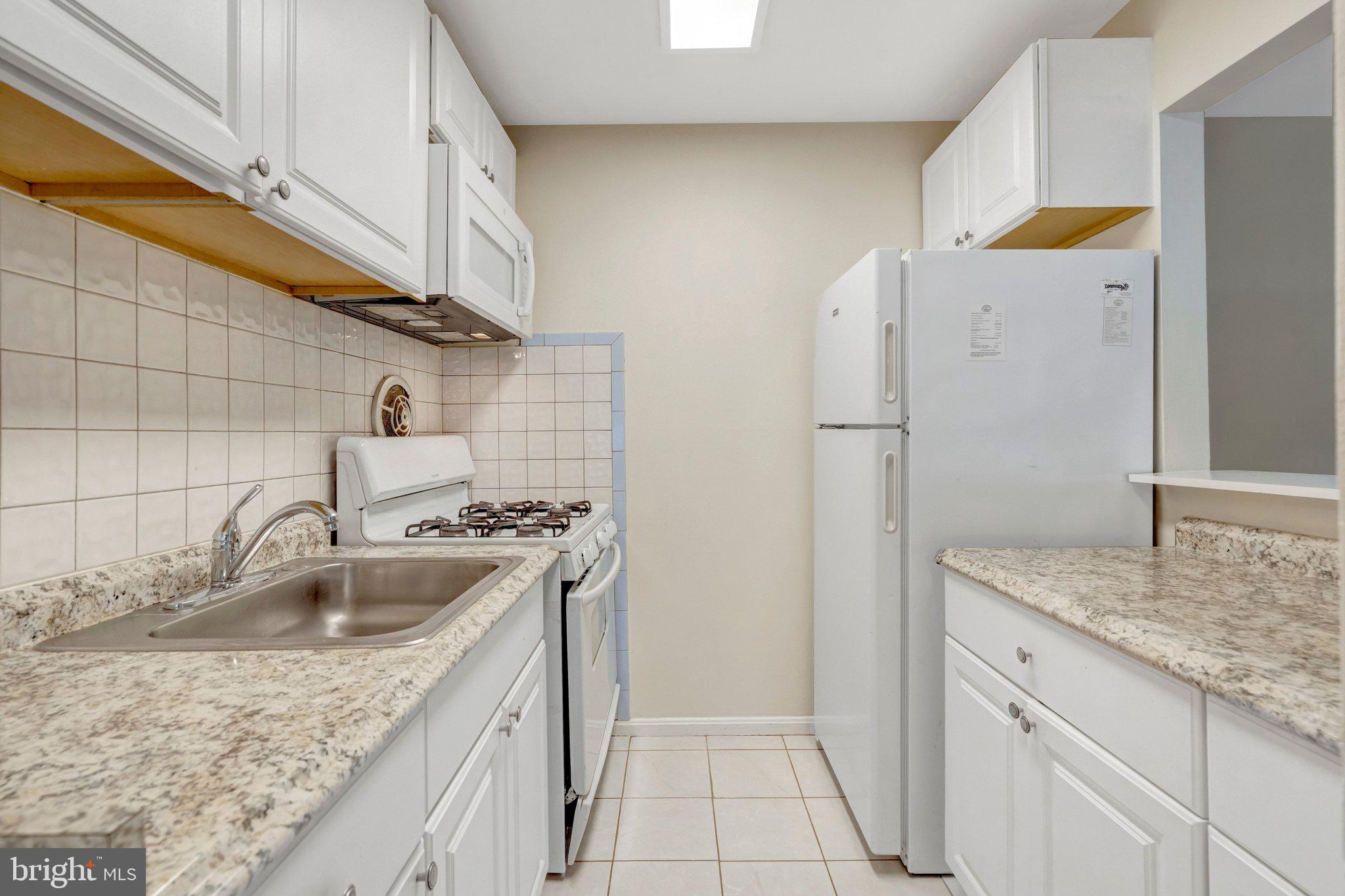HERITAGE WOODS NORTH - Residential