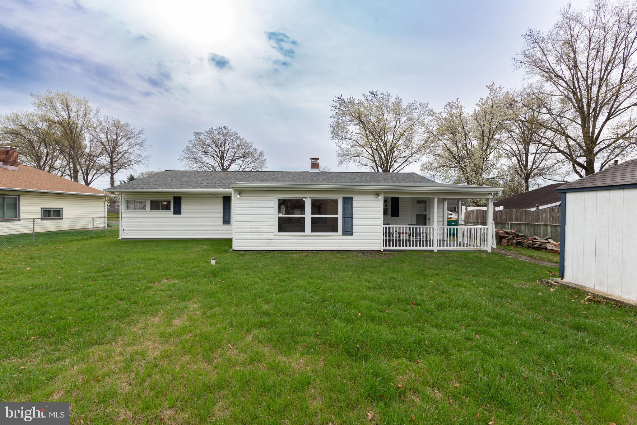 OAKTREE HOLLOW - Residential