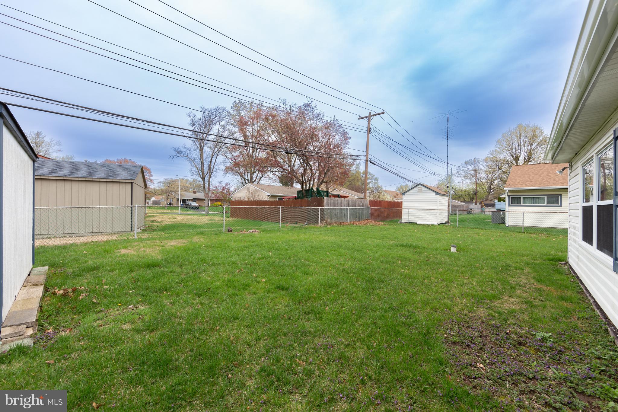 OAKTREE HOLLOW - Residential