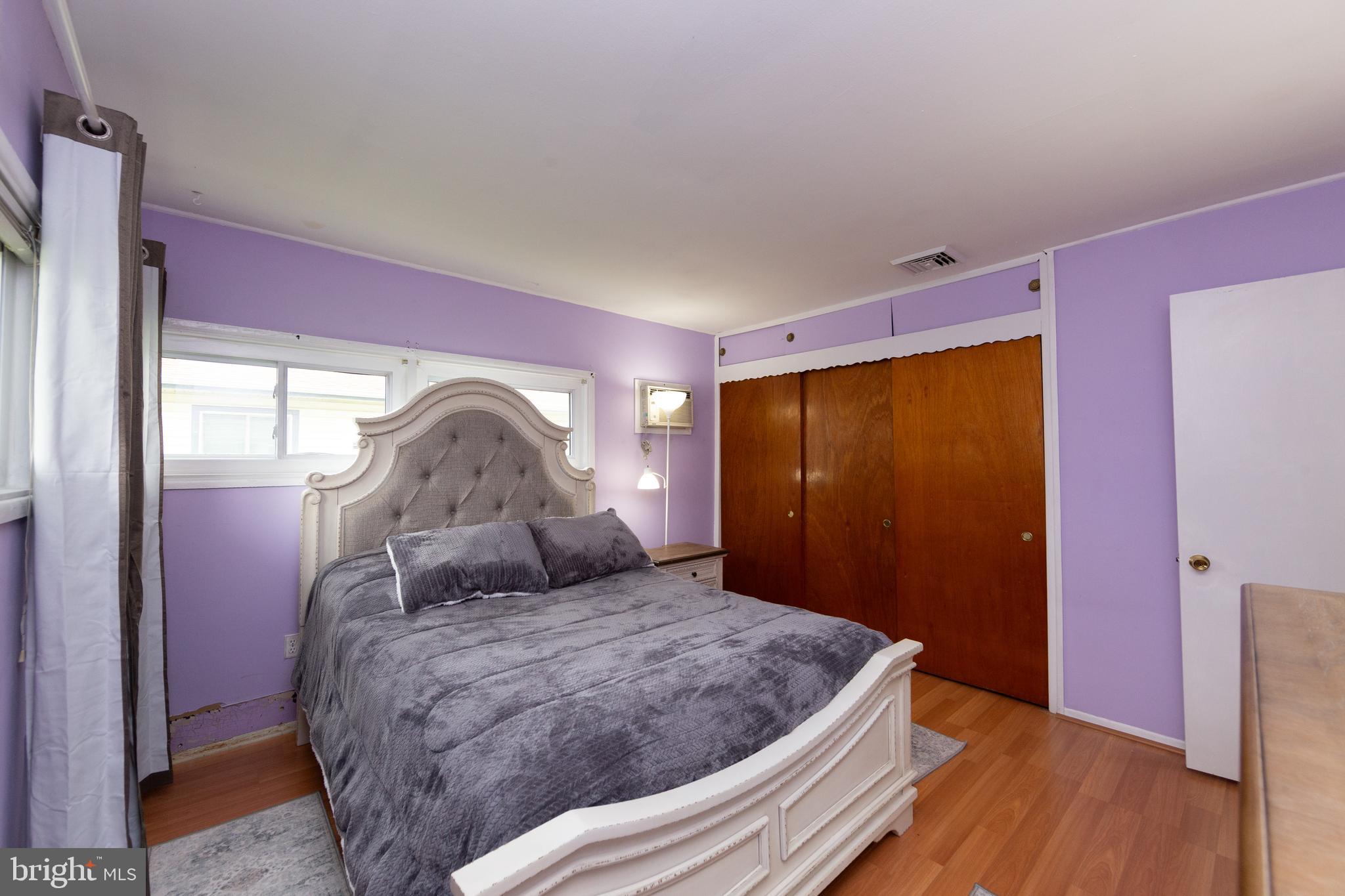 OAKTREE HOLLOW - Residential