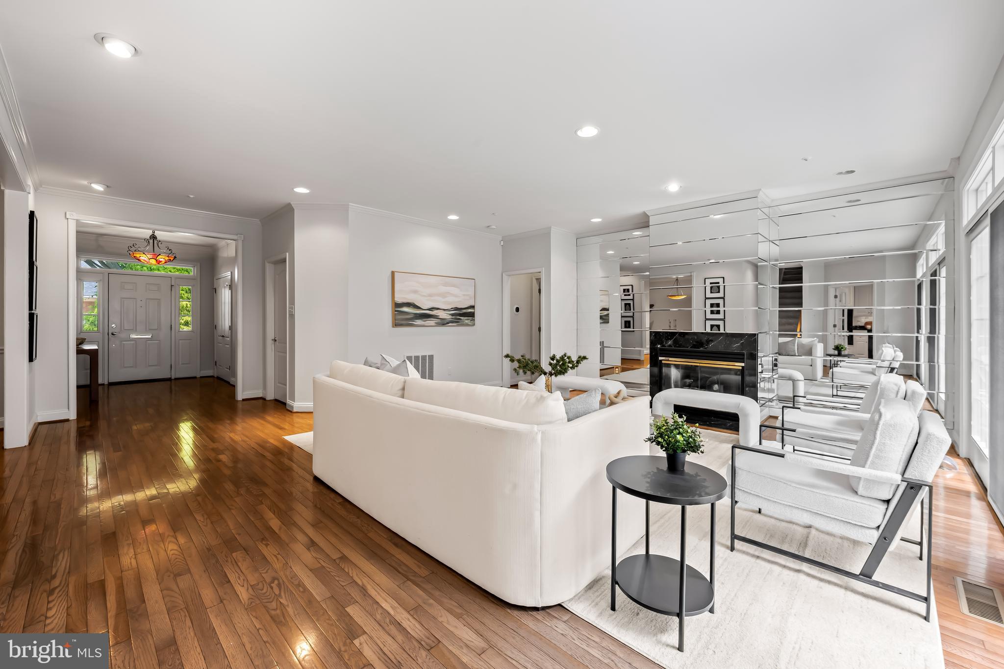 CROSS KEYS - Residential