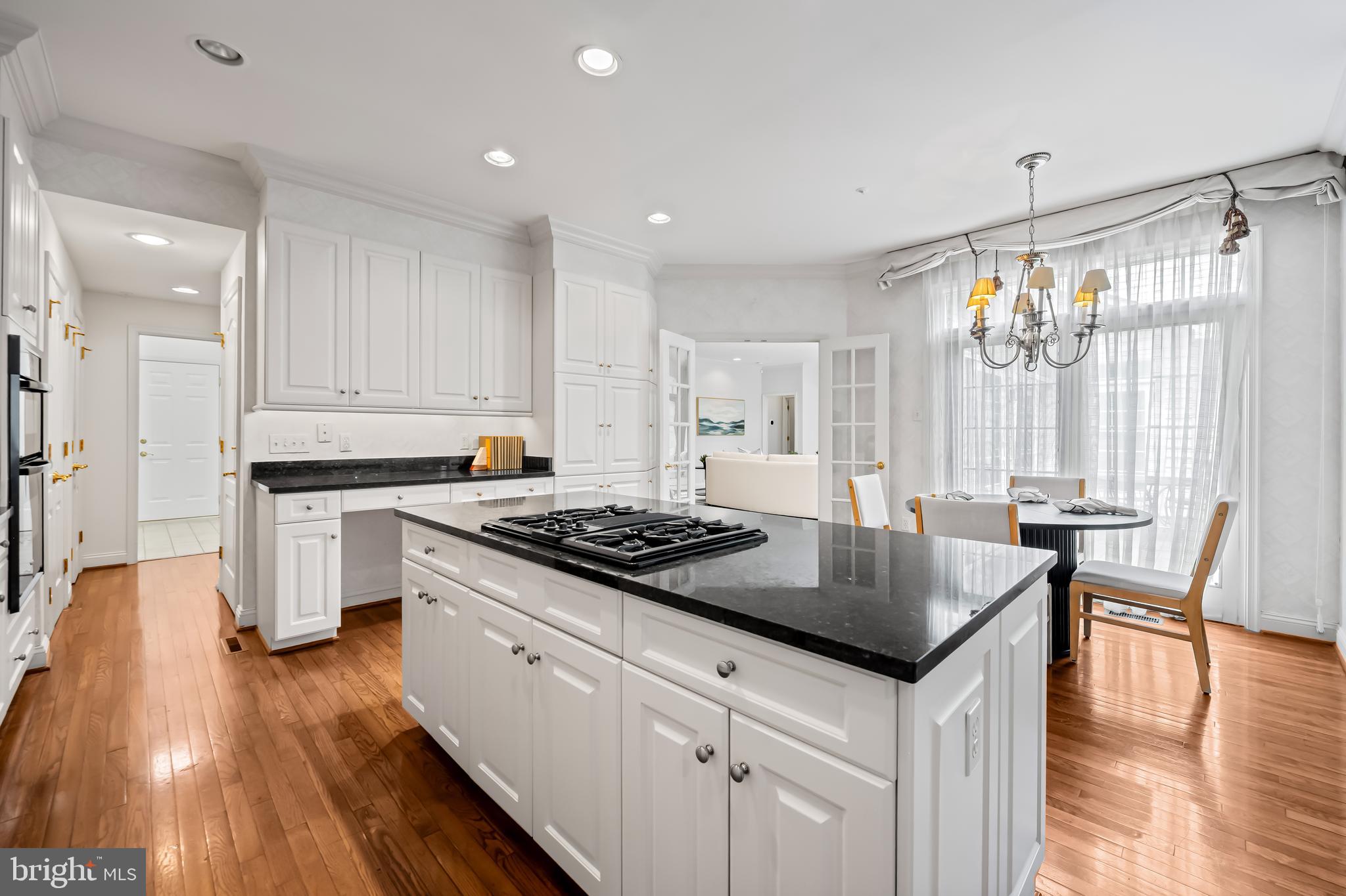 CROSS KEYS - Residential
