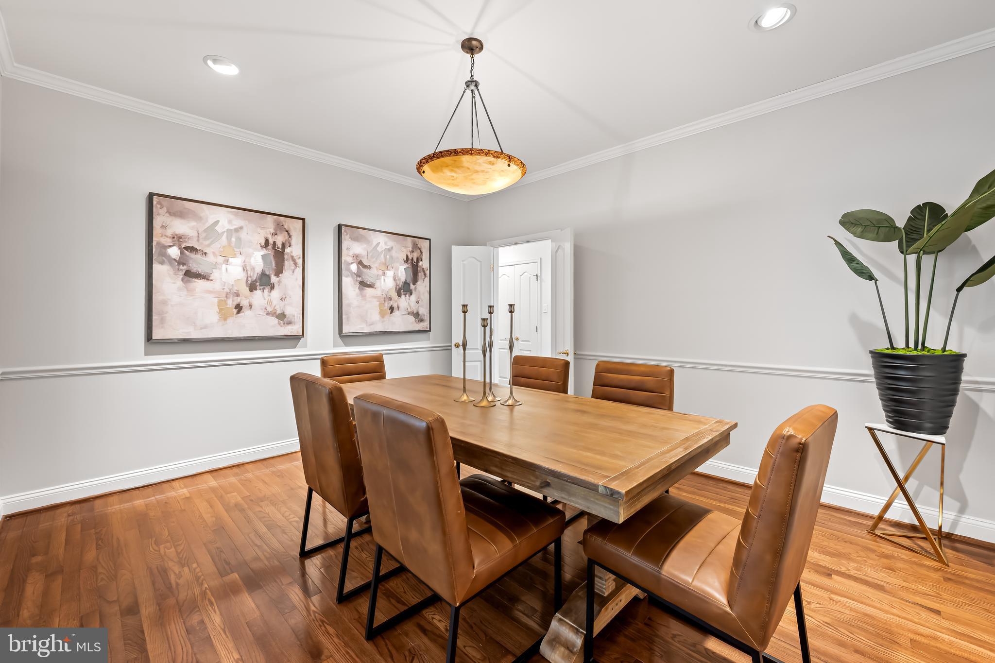 CROSS KEYS - Residential